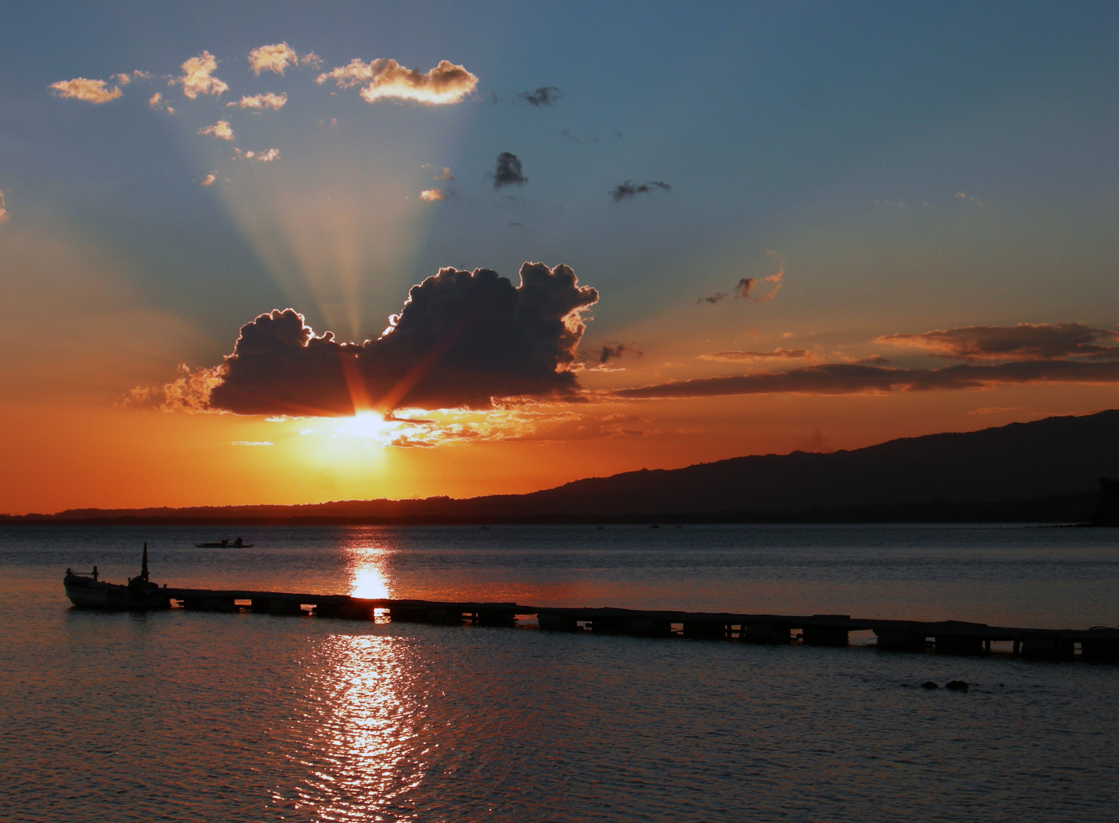 luce del sole, tramonto, mare, Asia, acqua, roccia, riflessione, cielo, spiaggia, Alba, calma, sera, mattina, fiume, Sole, subacqueo, orizzonte, Filippine, molo, crepuscolo, molo, immersione, autorespiratore, nube, grande, alba, oceano, posto, abigfave, aplusphoto, Negros, Sud-est asiatico, thechallengefactory, tu, pollice su, 15challengeswinner, superfaveme, ultimi bagliori, cielo rosso al mattino, photofaceoffwinner, pfogold, photofaceoffplatinum, pfoplatinum, favemegroup10, bigmomma, herowinner, agcg, 1 °, friendlychallenges, Dumaguete, Dauin, mamma, Visayas, nikoncoolpixp1, dachalan, Zamboanguita, kookoosnest, june08pfobrackets