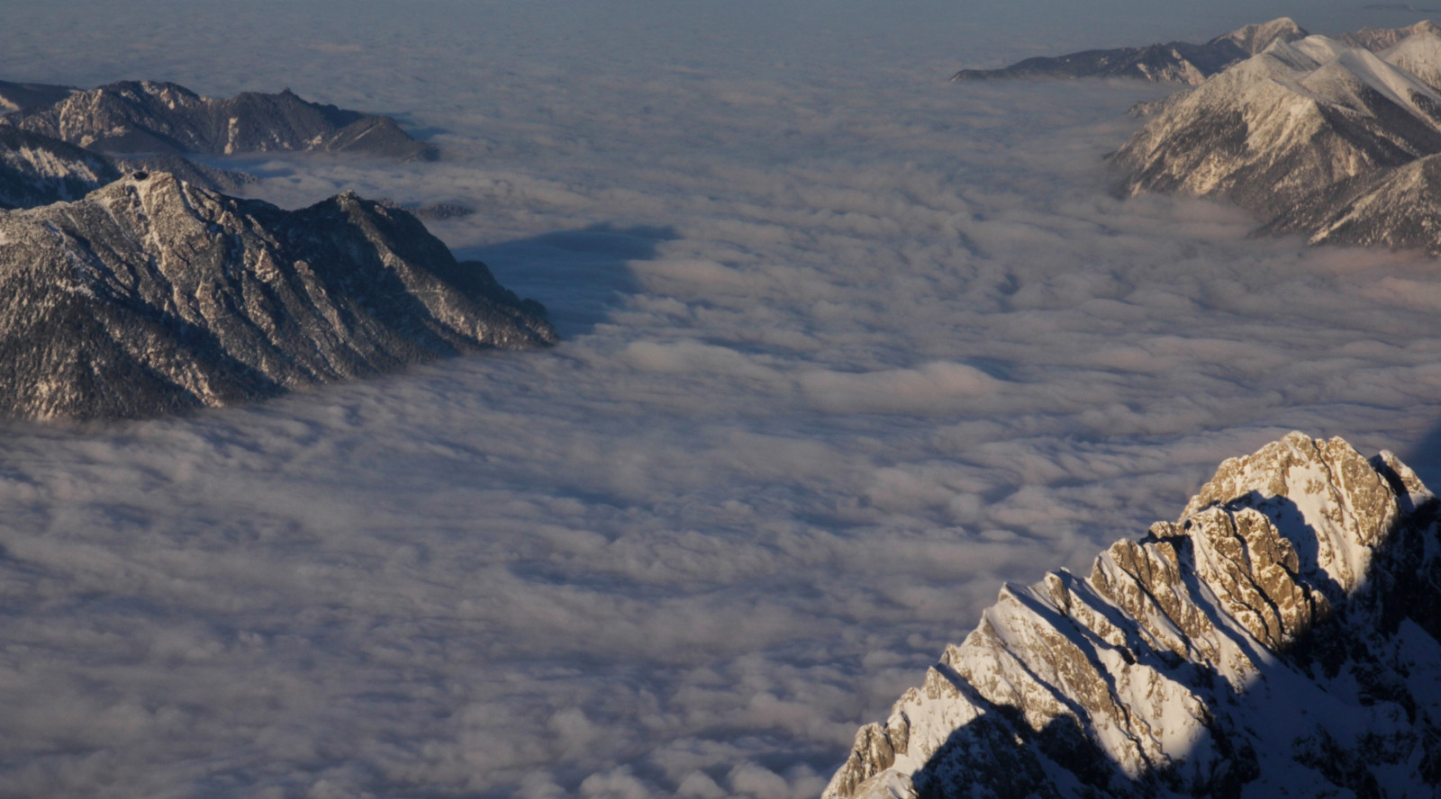 hory, Alpy, Kánon, Německo, krajina, Rakousko, tirol, Osterreich, Nebel, Berge, 1022mm, Tyrolsko, Garmischpartenkirchen, morningmist, Gebirge, Zugspitze, mountainrange, morgennebel, wettersteingebirge, Miemingerkette, Ostalpen, canon60d, Northernlimestonealps, Ettalerforst, Riffelwandkamm, Groseriffelwandspitze