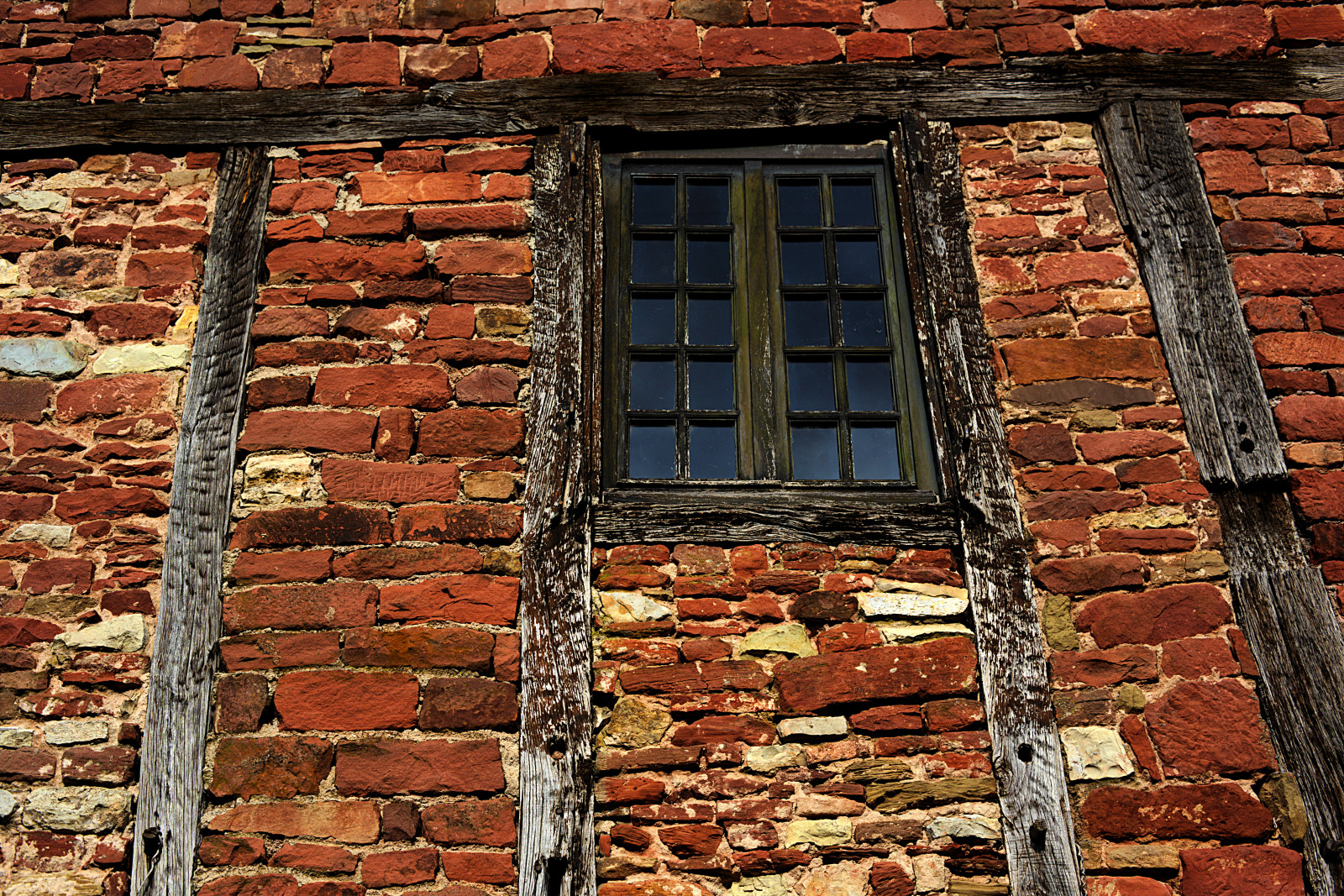 finestra, costruzione, rosso, parete, macro, casa, Canone, Francia, 2013, rossetto, mattone, Carl, fotogramma intero, 50 millimetri, Esplorare, esplorato, agosto, Francia, macro, zeiss, CarlZeiss, 6d, planare, makroplanar, 24x36, eos, canoneos, canoneos6d, 5000, facciata, fenetre, unlimitedphotos, ze, muratura, eos6d, muro di pietra, makroplanart250, Gwenaelpiaser, Zeissmakroplanart250ze, Zeiss50mmmakroplanarze, Makroplanar50mm, Carlzeissmakroplanart250, Makroplanar502ze, Collongeslarouge, Collonges
