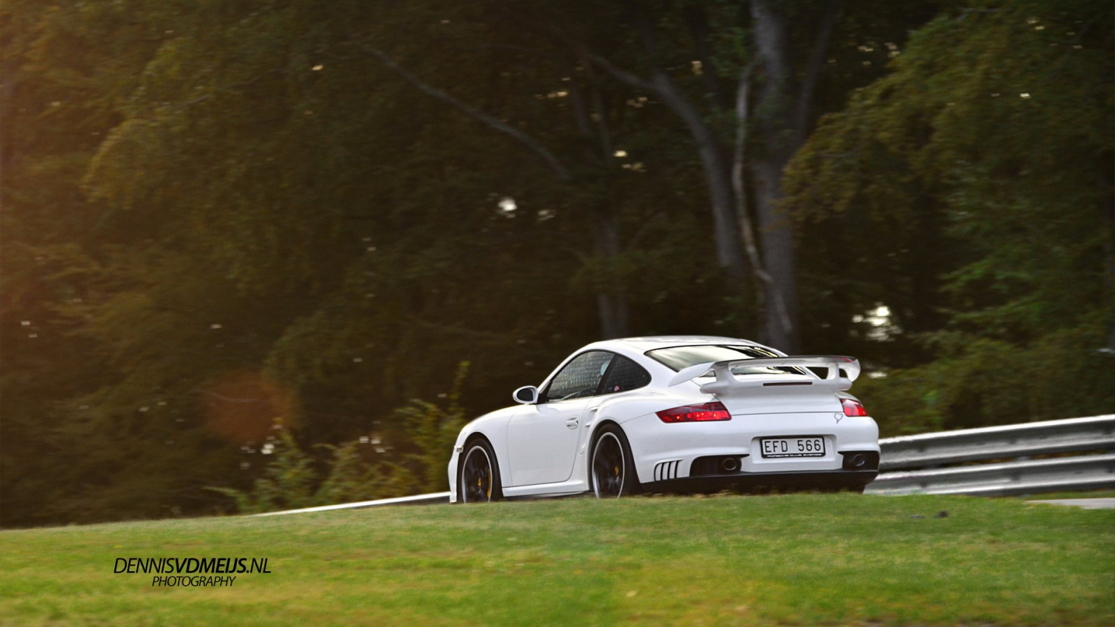 letní, bílý, Photoshop, Německo, fotografování, Nikon, 911, automotive, turbo, Porsche, Dennis, obvod, vtip, superauto, GT2, Duitsland, Přeplňovaný turbodmychadlem, 997, Nordschleife, Nurburgring, lehká váha, Nürburg, i6, Meijs, 70300vr, Pflanzgarten, touristenfahrt, D7000, dennisvdmeijs