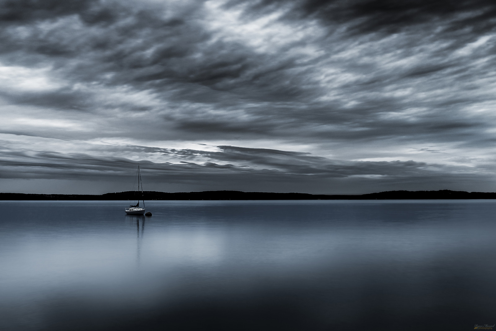krajina, černobílý, západ slunce, moře, jezero, voda, pobřeží, odraz, nebe, fotografování, mraky, uklidnit, bouřka, večer, ráno, řeka, horizont, atmosféra, Nikon, soumrak, plachtění, mrak, washington, svítání, oceán, jachta, tma, nádrž, během dne, D800E, wa, jezero, počítač tapeta, Černý a bílý, monochromatické fotografování, meteorologický jev, Tacoma, washingtonstate, jev, vstupní, pugetsound, Začátekbay