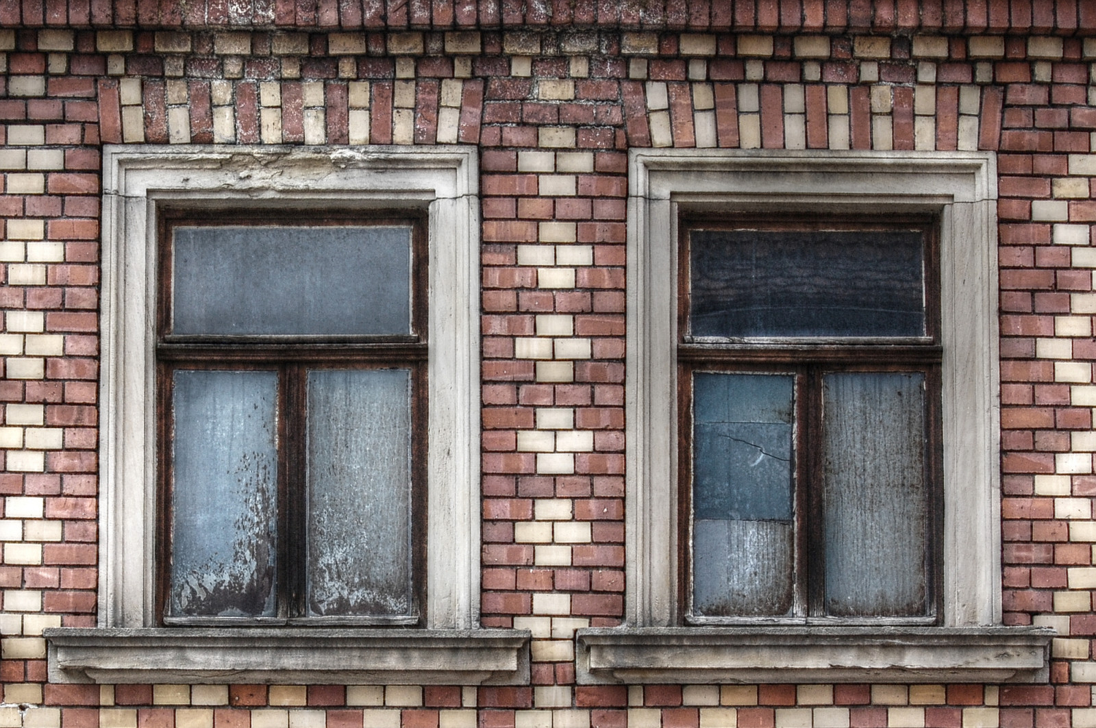 okno, architektura, budova, stěna, symetrie, Dům, HDR, Nikon, dveře, Cihlový, DX, NIKKOR, Okna, architektur, ed, vr, AFS, fasáda, 145 56g, 55 300 mm, Fenster, geb ude, zdivo, posouvací okno