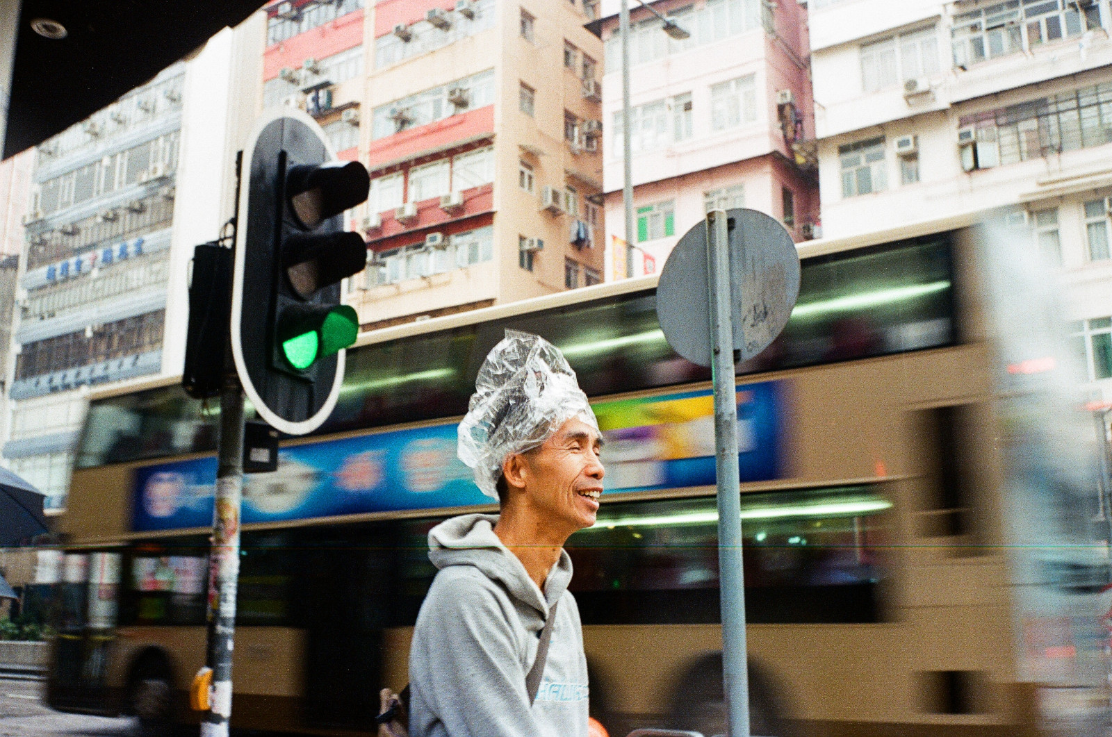 liv, Kina, fra, gade, Leica, mennesker, hvid, sort, rejsende, film, analog, 35MM, fotografering, Foto, lur, Pause, eftermiddag, Kodak, havn, oprigtig, side, Søndag, Victoria, turister, hong, kong, Summicron, rejse, træt, få, f2, sha, Kowloon, M6, Tsim, Tsui, udmattet, fastland, på