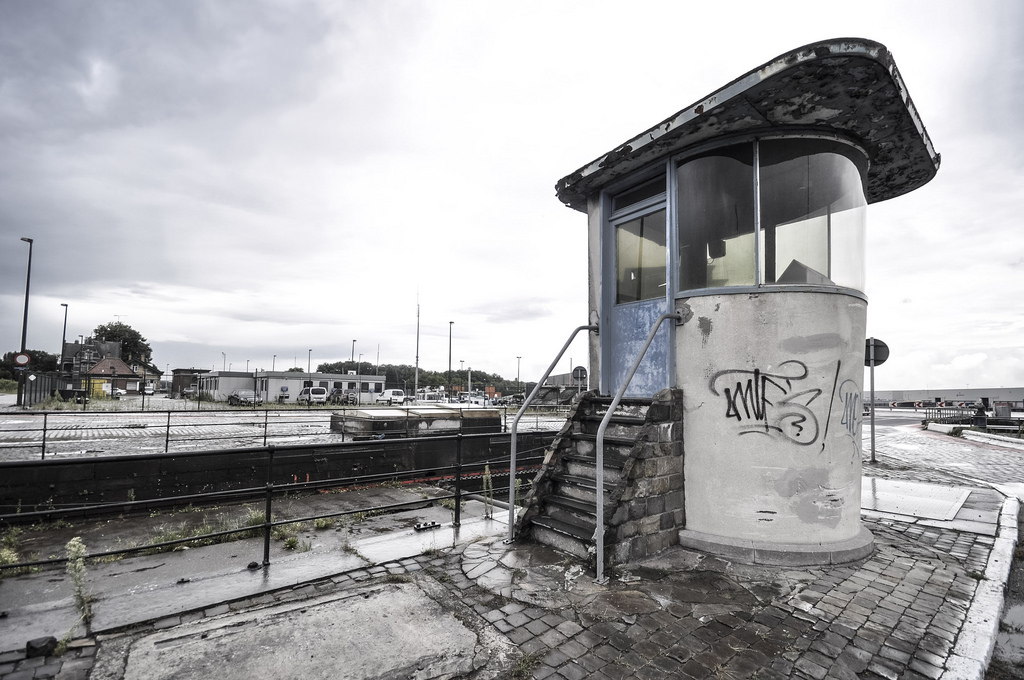 acqua, urbano, cielo, veicolo, treno, porto, cittadina, torre di osservazione, Belgio, decadimento, trasporto, desaturato, Anversa, Antwerpen, 2014, albero, agosto, porto, porta, traccia, stadt, disusato, urbanarte, nikond90, Belgie, belgique, Hafen, trasporto pubblico, trasporto ferroviario, materiale rotabile, vagone, Verfall, Belgio, newtopographics, derzweiteblick, andreasjurgenowski, der2teblick, anvers, Wachturm, Manmadelandscape, Ausguck, Entf rbt, Entfaerbt, Aufgegeben