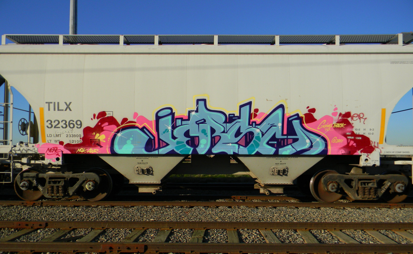 pozemní vozidla, grafiti, vozidlo, kolejová vozidla, doprava, železniční vůz, vlak, železniční doprava, UMĚNÍ, dráha, náklad, pouliční umění, válcování, auto, veřejná doprava, nástěnná malba