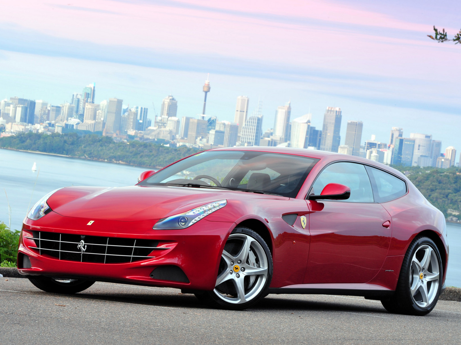 auto, vozidlo, sportovní auto, Ferrari, 2013, výkon auta, Ferrari California, netcarshow, netcar, obrázky vozidel, photo auto, FF Australian version, kolo, superauto, pozemní vozidla, automobilového designu, automobil make, luxusní vůz, rodinný vůz, ferrari spa