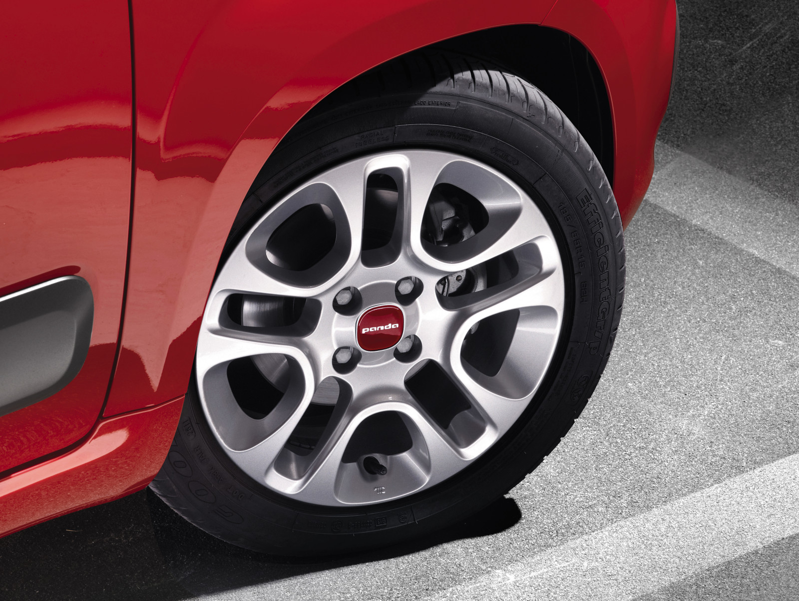 auto, vozidlo, panda, sportovní auto, pneumatika, limuzína, FIAT, netcarshow, netcar, obrázky vozidel, photo auto, 2014, kolo, okraj, superauto, pozemní vozidla, automobilového designu, automobilový exteriér, automobil make, luxusní vůz, rodinný vůz, nárazník, kompaktní vůz, automotive pneumatiky, výkonné auto, městské auto, mluvil, kola z lehkých slitin