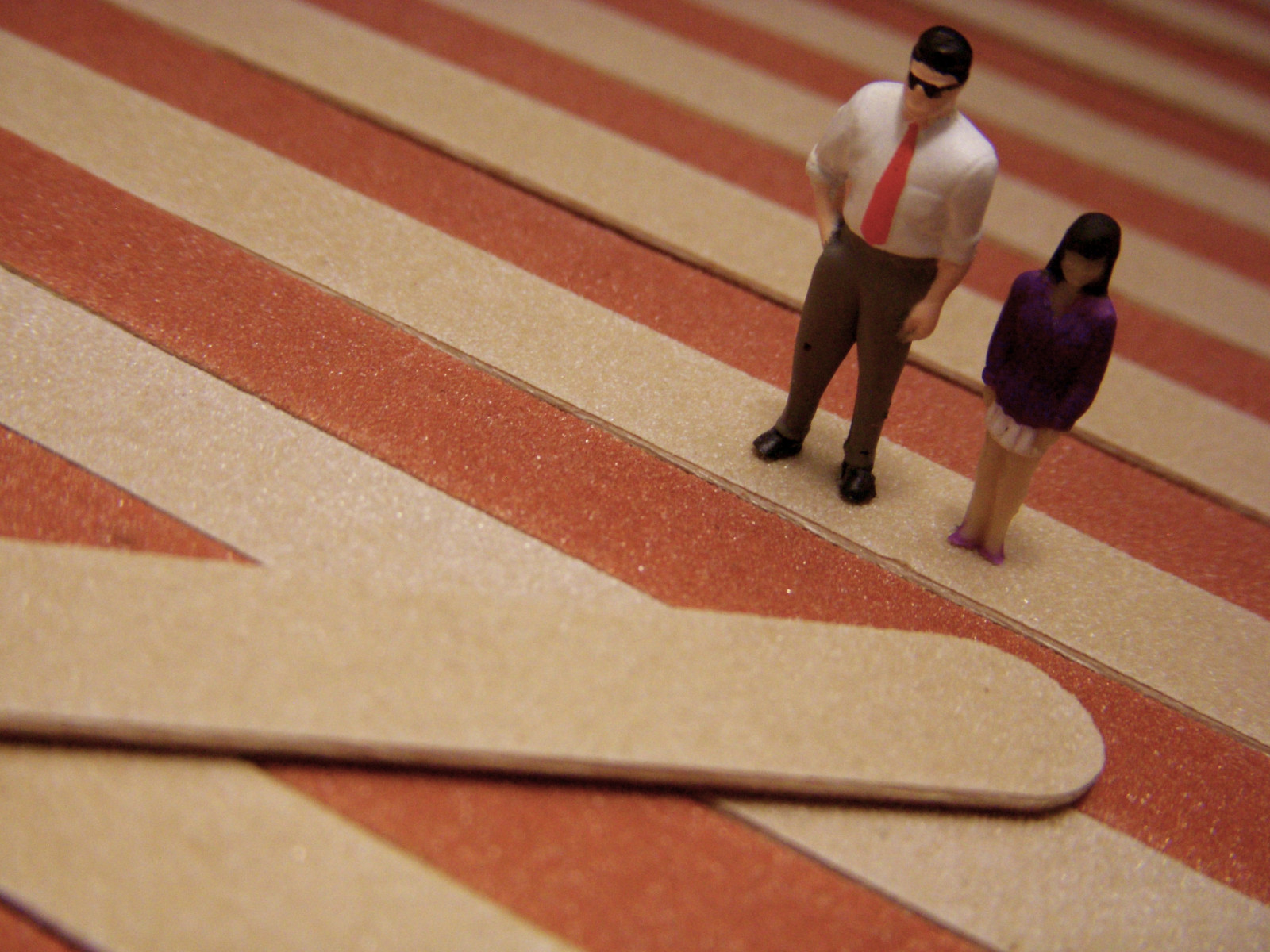 lidé, Červené, stín, dřevo, makro, hrdina, super hrdina, Superman, koberec, perspektivní, Drobný, měřítko, úhel, pátek, málo, postava, fotografie, muž, žena, ruka, zábava, ženský, malý, CC, materiál, patro, podlaha, dno, čára, miniaturní, obraz, obrázek, mužský, spálit, inkitchen, jdhancock, béžový, druhá strana, podlaha, soubor, nogeo, ho, 7daysofshooting, thesecretlifeoftoys, filltheframefriday, hoscale, littledudes, week47groomingproducts, Clarkkent, Loislane, Nailfiles