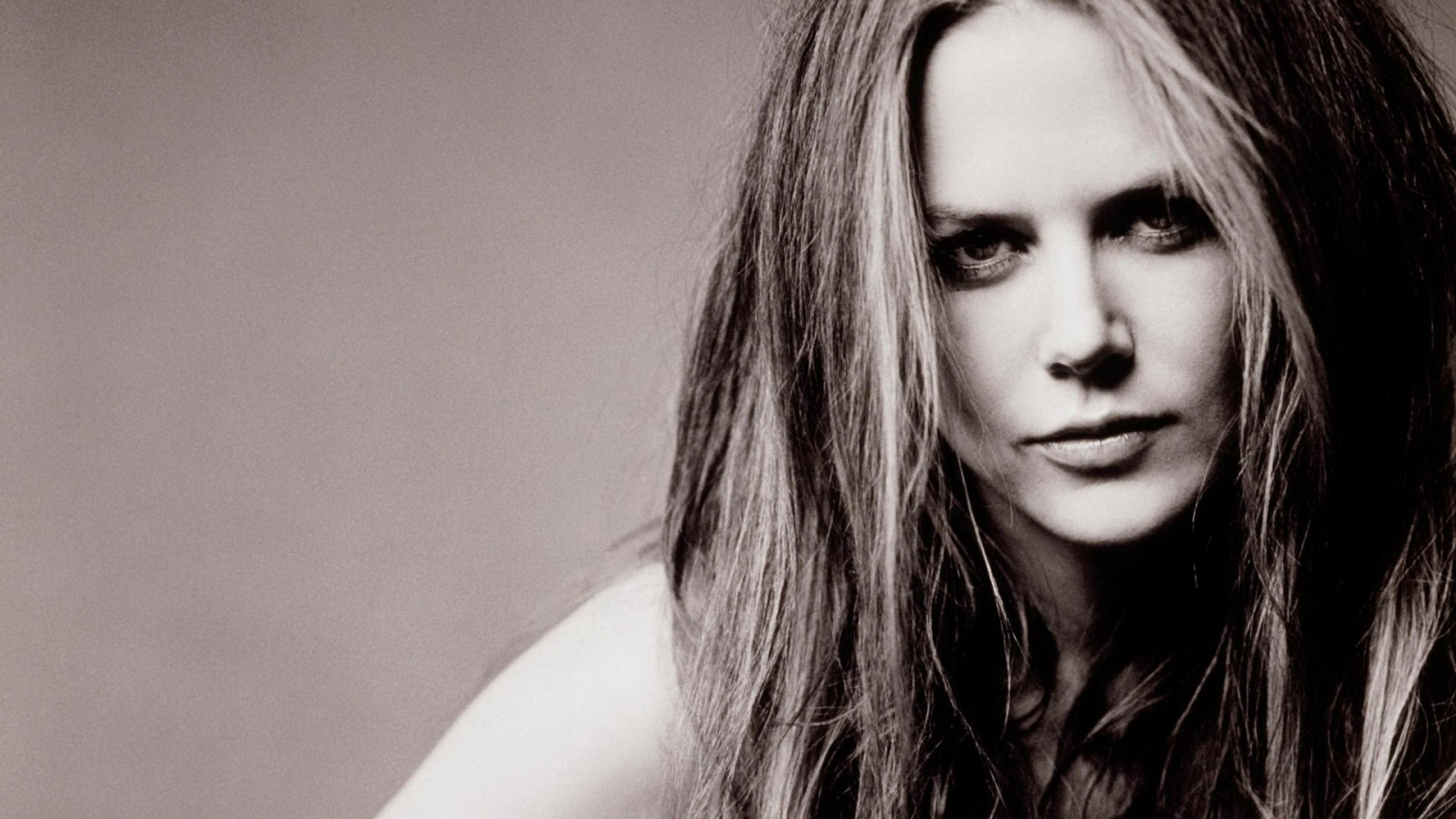 tvář, bílý, Černá, ženy, černobílý, model, portrét, jednoduché pozadí, dlouhé vlasy, fotografování, herečka, černé vlasy, móda, vlasy, Osoba, hlava, supermodelka, Nicole Kidman, dívka, krása, oko, žena, dáma, účes, Černý a bílý, monochromatické fotografování, portrétní fotografie, focení, hnědé vlasy, umění model, Lidské tělo, orgán
