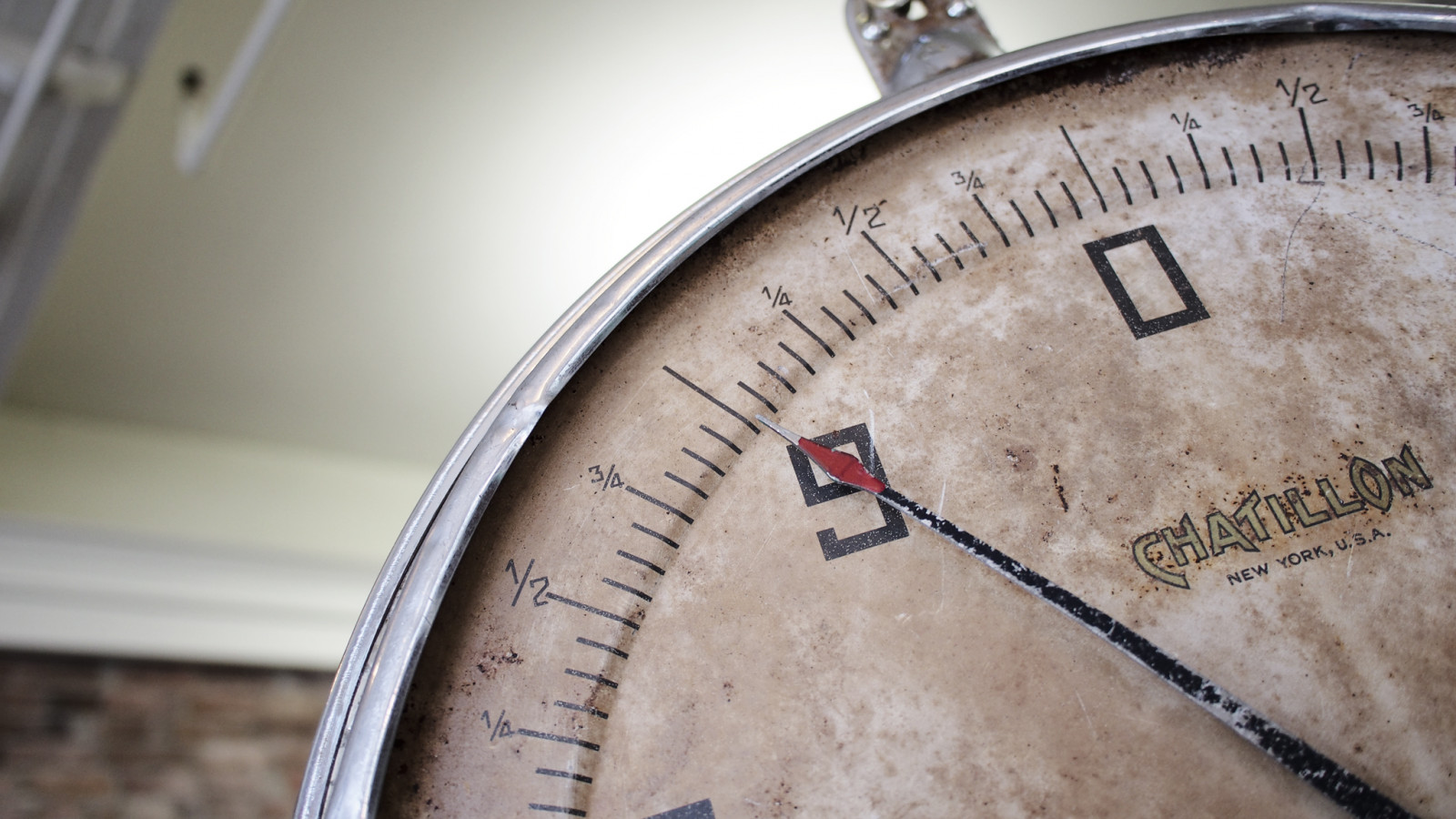 starý, Kanada, detail, měřítko, prodejna, obchod, před naším letopočtem, ukazatel, bokeh, antický, Britská Kolumbie, vytočit, čísla, opotřebovaný, zvětralý, 169, značení, newwestminster, patina, Frontstreet, fragment, měření, Chatillon, Starožitnost, Panasoniclumixg14mmf25, olympusem5