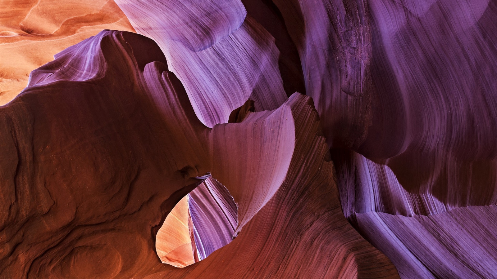 skály, Příroda, kaňon