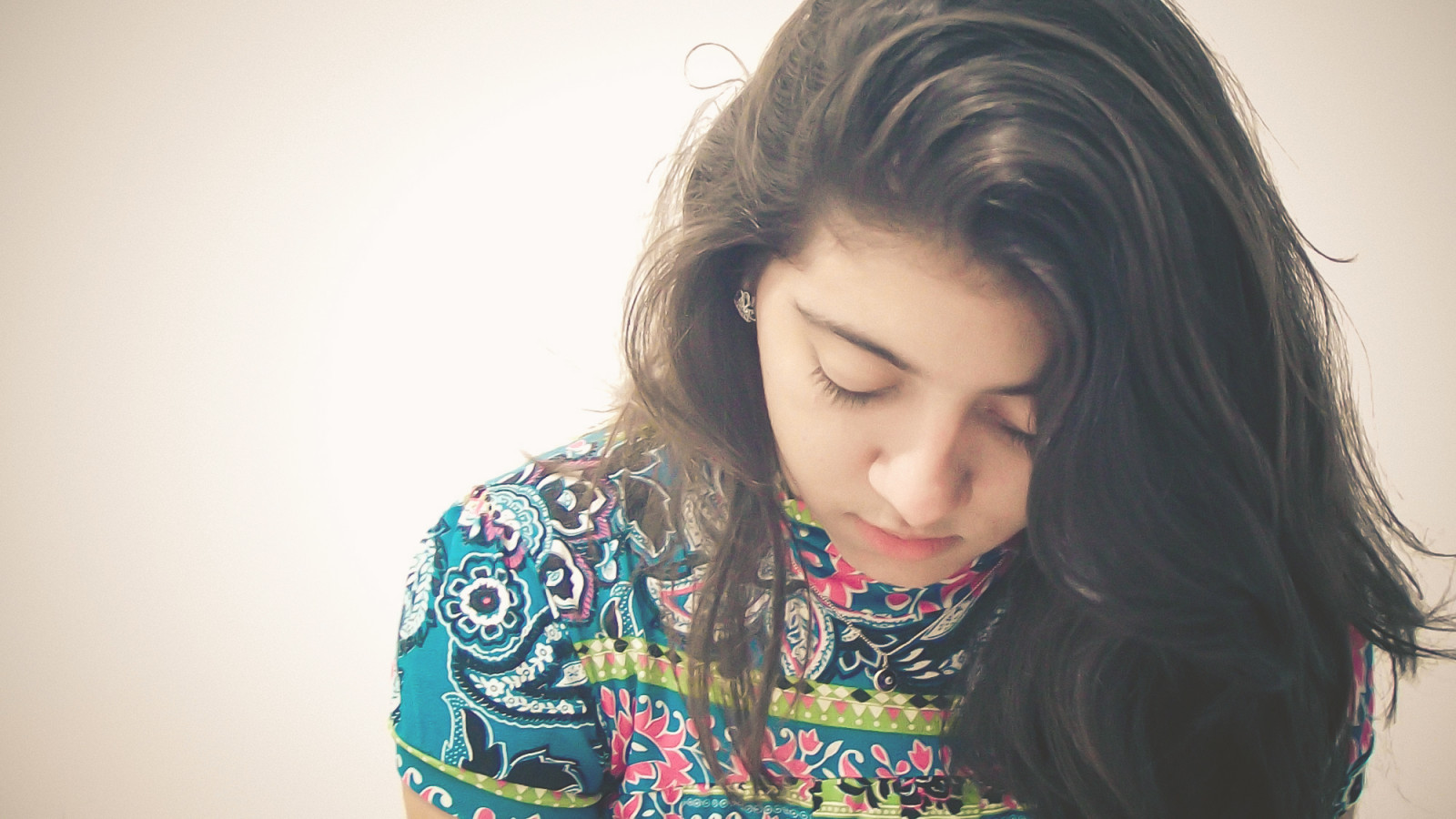 ansigt, hvid, portræt, langt hår, fotografering, grøn, sort hår, hår, bleg, lykke, Person, hud, Georgien, toner, skud, g, blød, pige, skønhed, smil, øje, mig, sjovt, yo, frisure, Mig selv, skulder, portrætfotografering, Photo shoot, brunt hår, menneskehår farve, hår farve, ge rgiabarbosa, ge rgiab, ge rgia