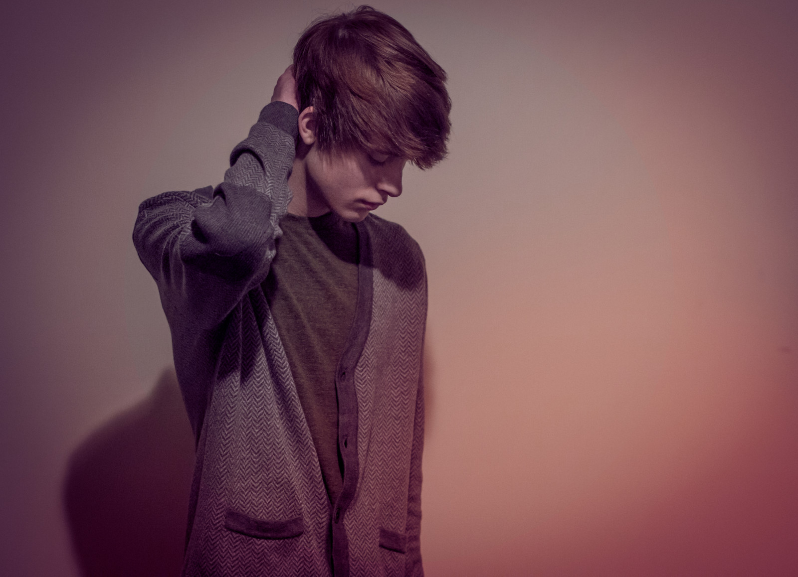 portrét, zlomený, já, tři, experimentální, sama, hledá, nachový, tělo, editoval, dolů, příběh, identita, Obsazení, myslící, spád, slábnout, osamělý, editace, Jazyk, jednoduchý, Upravit, podoba, osamělý, zjednodušující, skleslý, lišící, sobectví, čtvrtiny