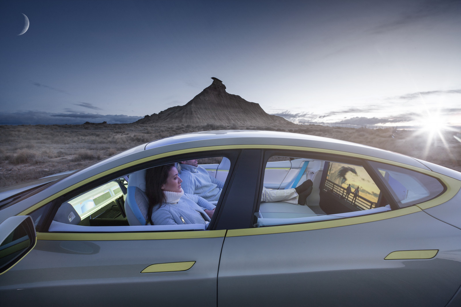 bil, køretøj, sportsvogn, 2015, kørsel, netcarshow, netcar, bil billeder, bil foto, hjul, Rinspeed, Xchang E koncept, superbil, jord køretøj, bildesign, bil make, luksus køretøj, udøvende bil, Aston Martin rapide