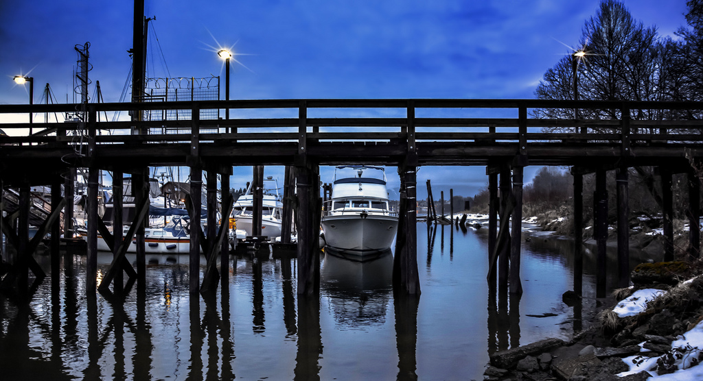 moře, voda, odraz, zima, vozidlo, večer, ráno, most, řeka, Kanada, molo, dok, soumrak, jachta, bluehour, lodě, před naším letopočtem, rámování, blues, twillight, přístaviště, vodní, pilíře, fraserriver, kotviště, uvázány