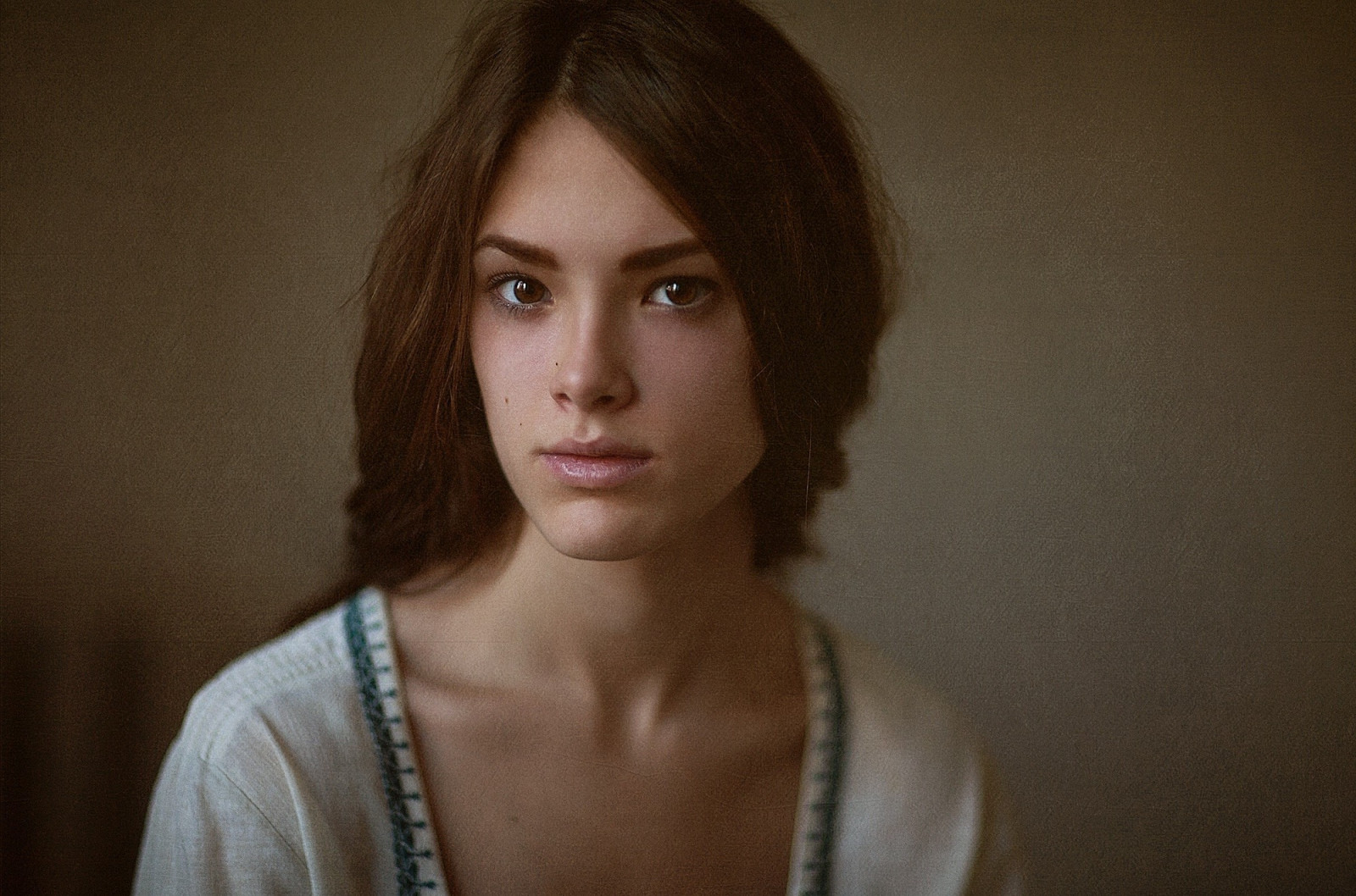 tvář, ženy, model, portrét, dlouhé vlasy, fotografování, černé vlasy, móda, vlasy, nos, Osoba, kůže, hlava, dívka, krása, oko, žena, dáma, obraz, účes, portrétní fotografie, focení, hnědé vlasy, umění model, Lidské tělo, zblízka, 2000x1323 px