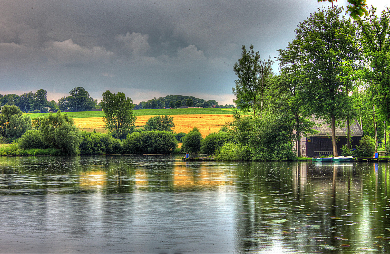 การสะท้อน, น้ำ, ทางน้ำ, ธรรมชาติ, ต้นไม้, เนื้อน้ำ, ท้องฟ้า, แม่น้ำ, ทะเลสาบ, เมฆ, ไม้ยืนต้น, ธนาคาร, ปลูก, บ่อน้ำ, ใบไม้, อ่างเก็บน้ำ, ก, แนวนอน, คลอง, หญ้า, ที่ราบลุ่ม, ตอนเย็น, lacustrine plain, พื้นที่ชุ่มน้ำ, ทะเลสาบ