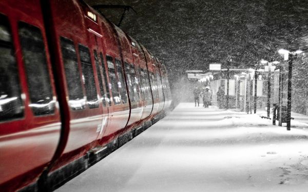 monochrome,snow,winter,vehicle,train,subway