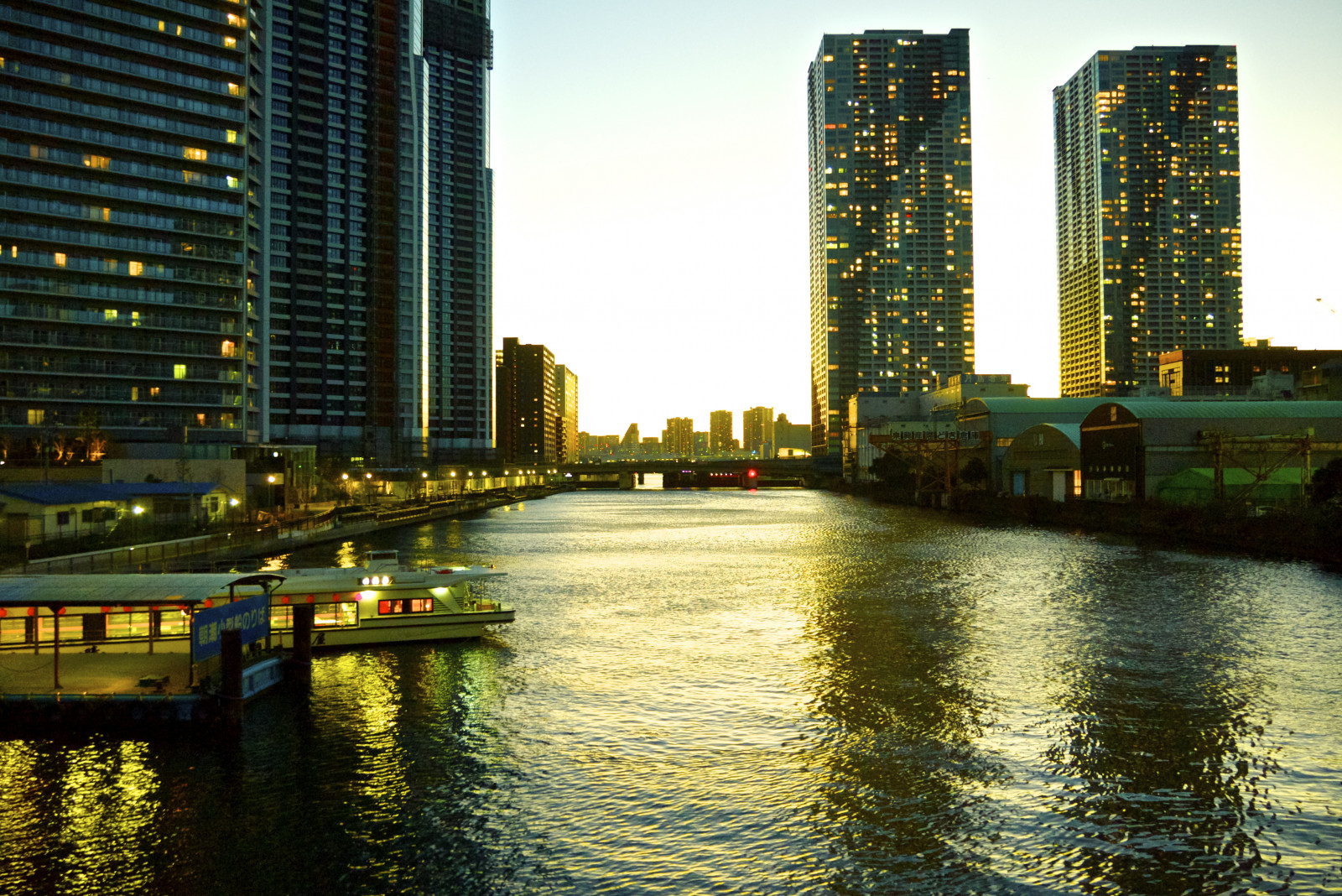 Japonsko, město, ulice, panoráma města, noc, odraz, panoráma, mrakodrap, večer, most, řeka, horizont, dok, soumrak, metropole, Tokio, centrum, mezník, urban area, vodní, Metropolitní oblast, lidské osídlení, geografický rys, panelový dům