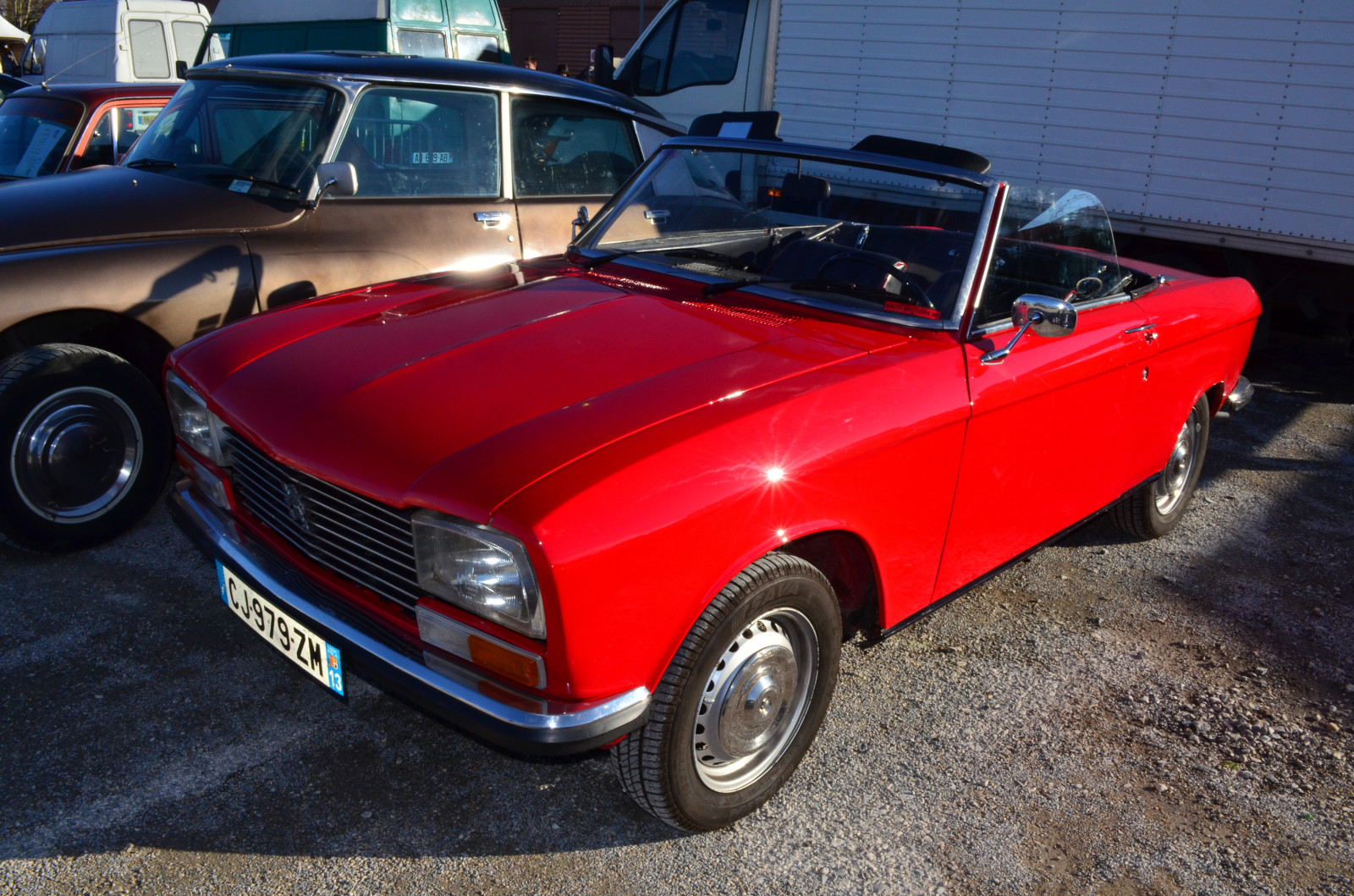 starý, auto, vozidlo, historický, Nikon, vinobraní, francouzština, klasická auta, Konvertibilní, voiture, peugeot, limuzína, kolo, cars, retro, automobil, klasický, sbírka, kabriolet, worldcars, automotive, Coches, automobilového designu, automobilový exteriér, rodinný vůz, prestiž, kompaktní vůz, motorové vozidlo, starožitný auto, Anciennes, Nimes, 304, automotive wheel system