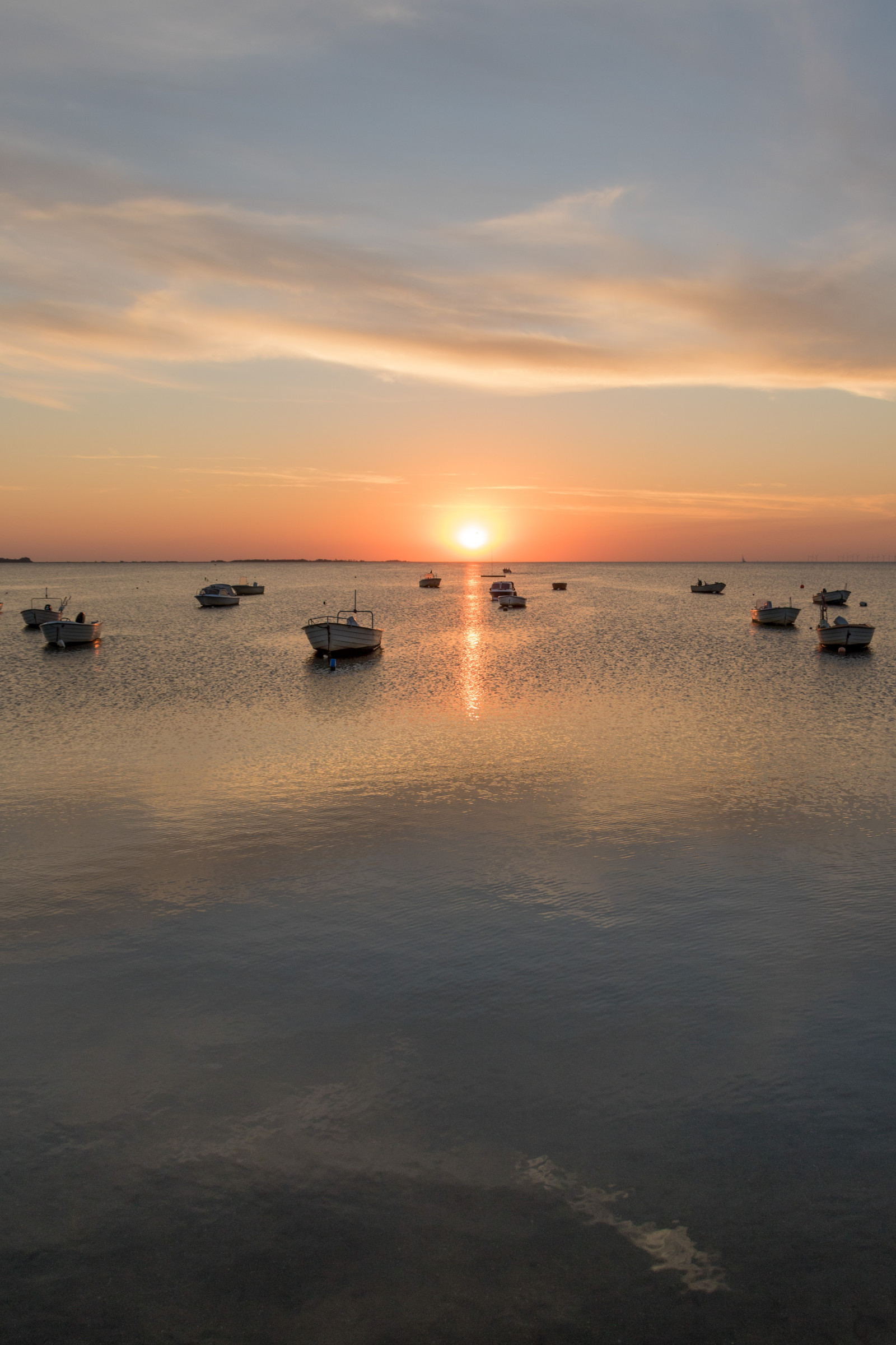 slunečnímu záření, loď, západ slunce, moře, voda, pobřeží, písek, odraz, nebe, pláž, svítání, večer, ráno, pobřeží, slunce, horizont, soumrak, slunce, mrak, svítání, oceán, zlatá hodina, vlna, nebe, solnedg ng, vatten, fiskehoddorna, hav, b t, moln, h llviken, exif modelu canoneos760d, geocountry, Kamera aby kánon, geocity, Model fotoaparátu canoneos760d, geostate, geolocation, EXIF čočka efs18200mmf3556is, exif aby kánon, EXIF isospeed 100, EXIF otvor 71, exif focallength 18mm, gyllenetimmen, atmosférický jev, odlesk, tělo z vody, mořská vlna