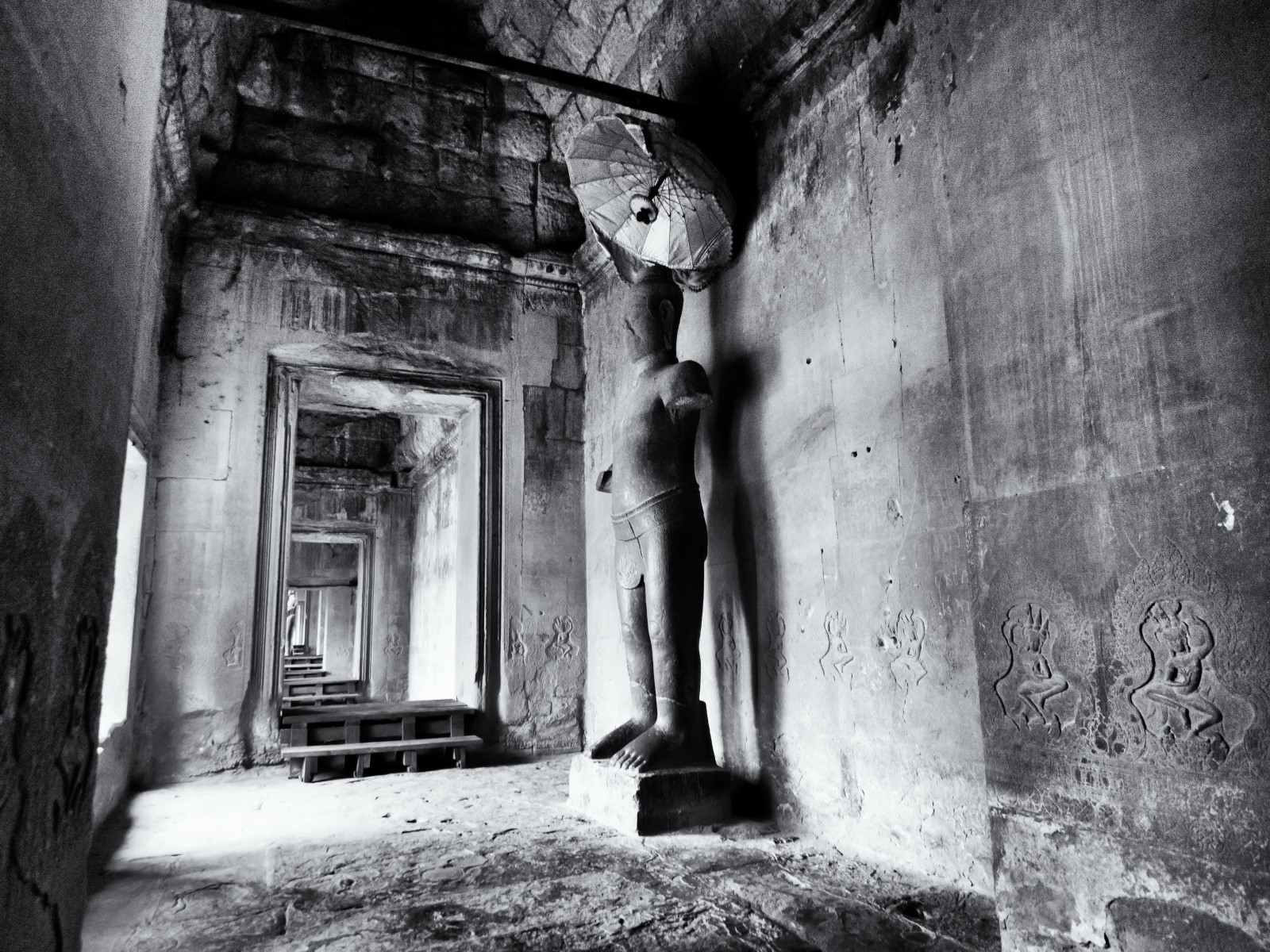 tempio, monocromo, finestra, Asia, costruzione, cielo, pietre, parete, fotografia, Cambogia, storia, statua, arco, rovine, struttura, Angkor, bianco e nero, schermo, Cairns, khmer, obiettivo grandangolare, insidethetemple, olympus918mmm, olympuspenpl5, wianphoto, facciata, bianco e nero, fotografia in bianco e nero, storia antica, stock photography