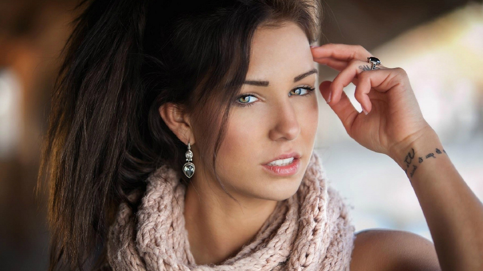 tvář, ženy, model, portrét, dlouhé vlasy, fotografování, móda, vlasy, nos, emoce, Anja Zeidler, Osoba, kůže, hlava, dívka, krása, usměj se, oko, žena, fotografie, účes, 1920x1080 px, portrétní fotografie, focení, hnědé vlasy, mimika, Lidské tělo, orgán, zblízka