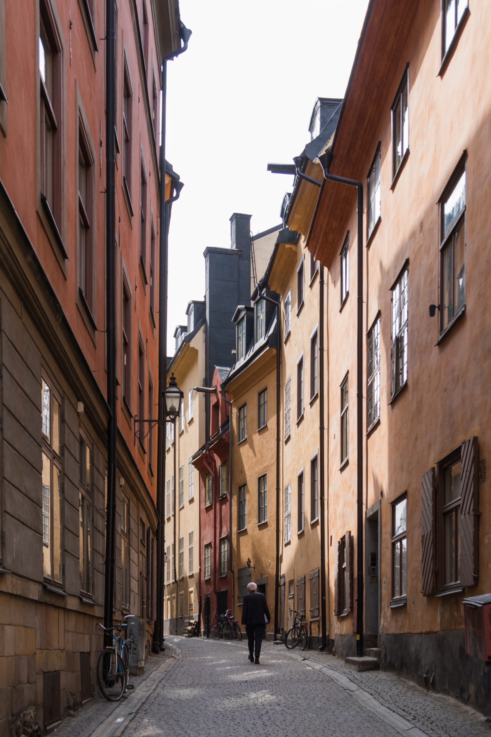 město, ulice, panoráma města, architektura, stěna, silnice, město, Stockholm, infrastruktura, centrum, alej, velký, attackfoto, gamlastan, staré Město, fasáda, pruh, urban area, lidské osídlení, sousedství, obytný prostor, nonbuilding struktura