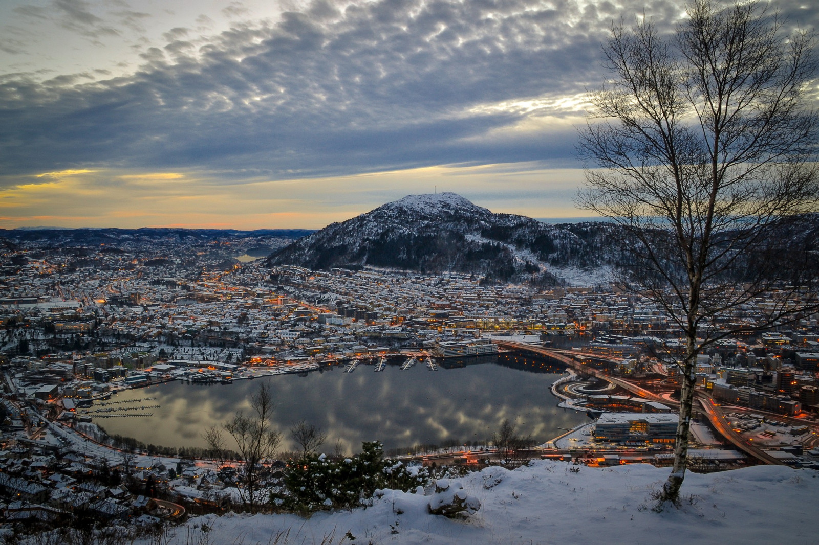 slunečnímu záření, krajina, západ slunce, město, jezero, voda, Příroda, odraz, nebe, sníh, zima, fotografování, svítání, led, večer, ráno, řeka, divočina, soumrak, mrak, strom, podzim, hora, počasí, svítání, sezóna, jezero, atmosférický jev