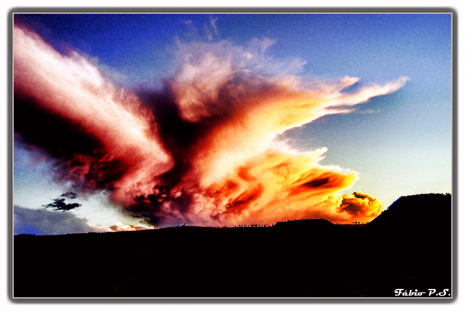 světlo, západ slunce, Červené, Brazílie, nebe, slunce, luz, slunce, Příroda, Parana, Brasil, noc, mraky, oheň, natureza, CEU, vermelho, prozkoumat, pordosol, noturna, nuvens, serra, fogo, Montanha, montain, 50faves, 10faves, olympusfe100, x710, mywinners, aplusphoto, theunforgettablepictures, fabiorosario, ros riodoiva, colourartaward, f biops