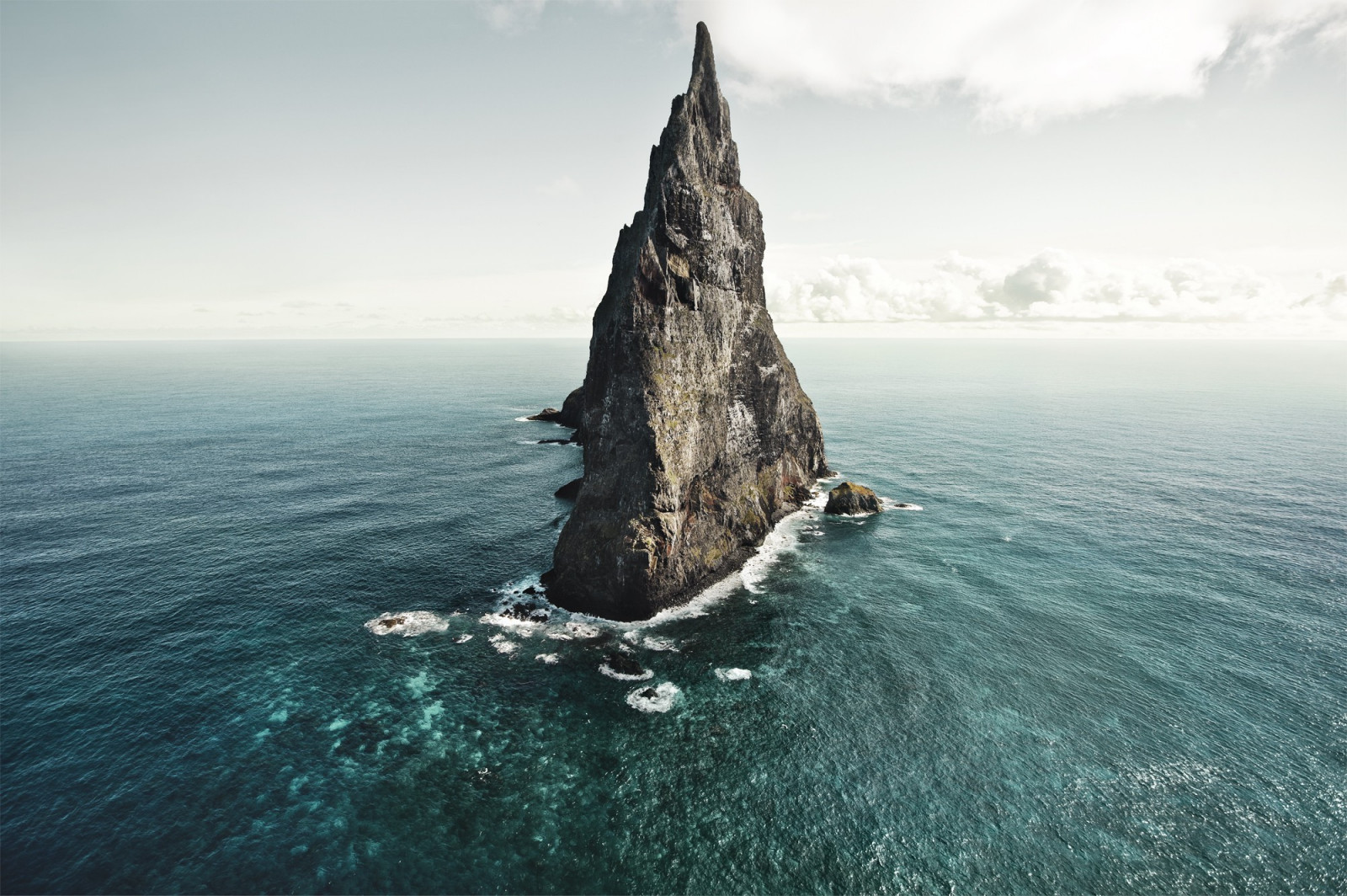File Island Pyramid 배경 화면 : 경치, 바다, 물, 록, 자연, 하늘, 연안, 낭떠러지, ...곶, 대양, 작은 섬, 스택, 2000x1330 ...