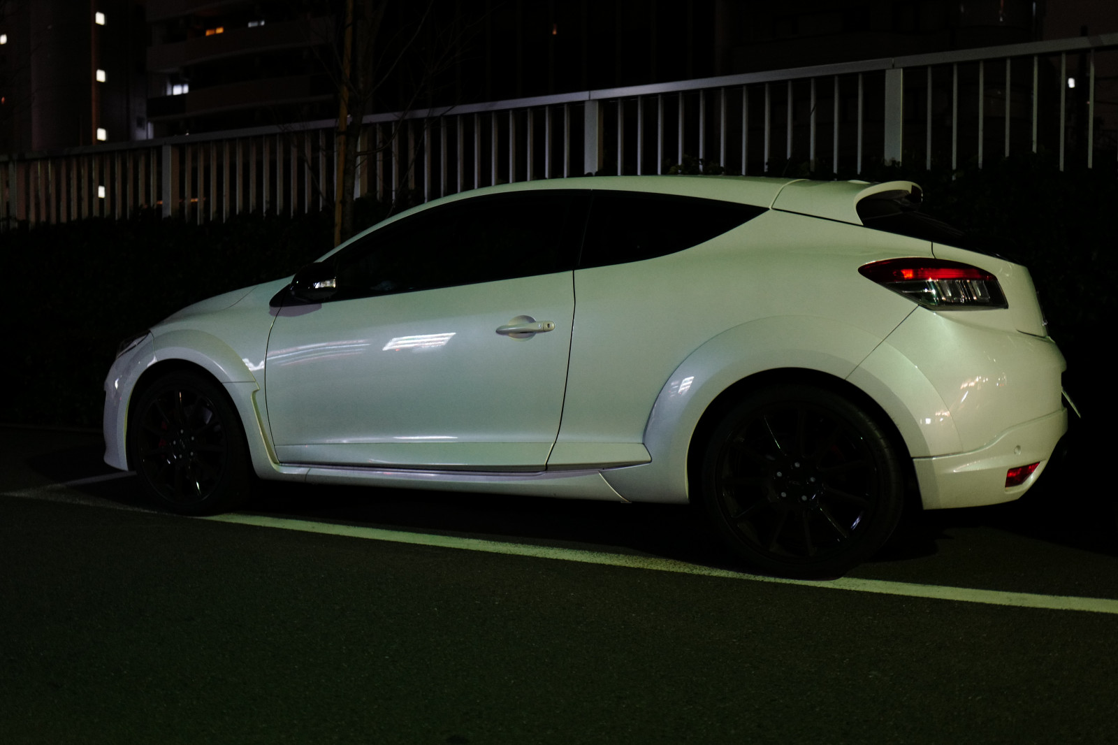 Japonsko, auto, vozidlo, sportovní auto, Leica, Renault, Tokio, limuzína, kolo, meganers, meganerscups, megane, rs, rscups, summilux, leicaq, summilux1728, q, 1728, pozemní vozidla, automobilového designu, automobilový exteriér, automobil make, nárazník, hatchback, renault m Gane renault sportovní