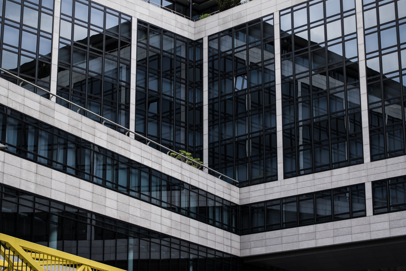 okno, město, architektura, abstraktní, budova, odraz, fotografování, mrakodrap, Německo, metropole, struktura, Němec, centrum, čára, profesionální, fasáda, hlavní sídlo, urban area, panelový dům, brutalismus