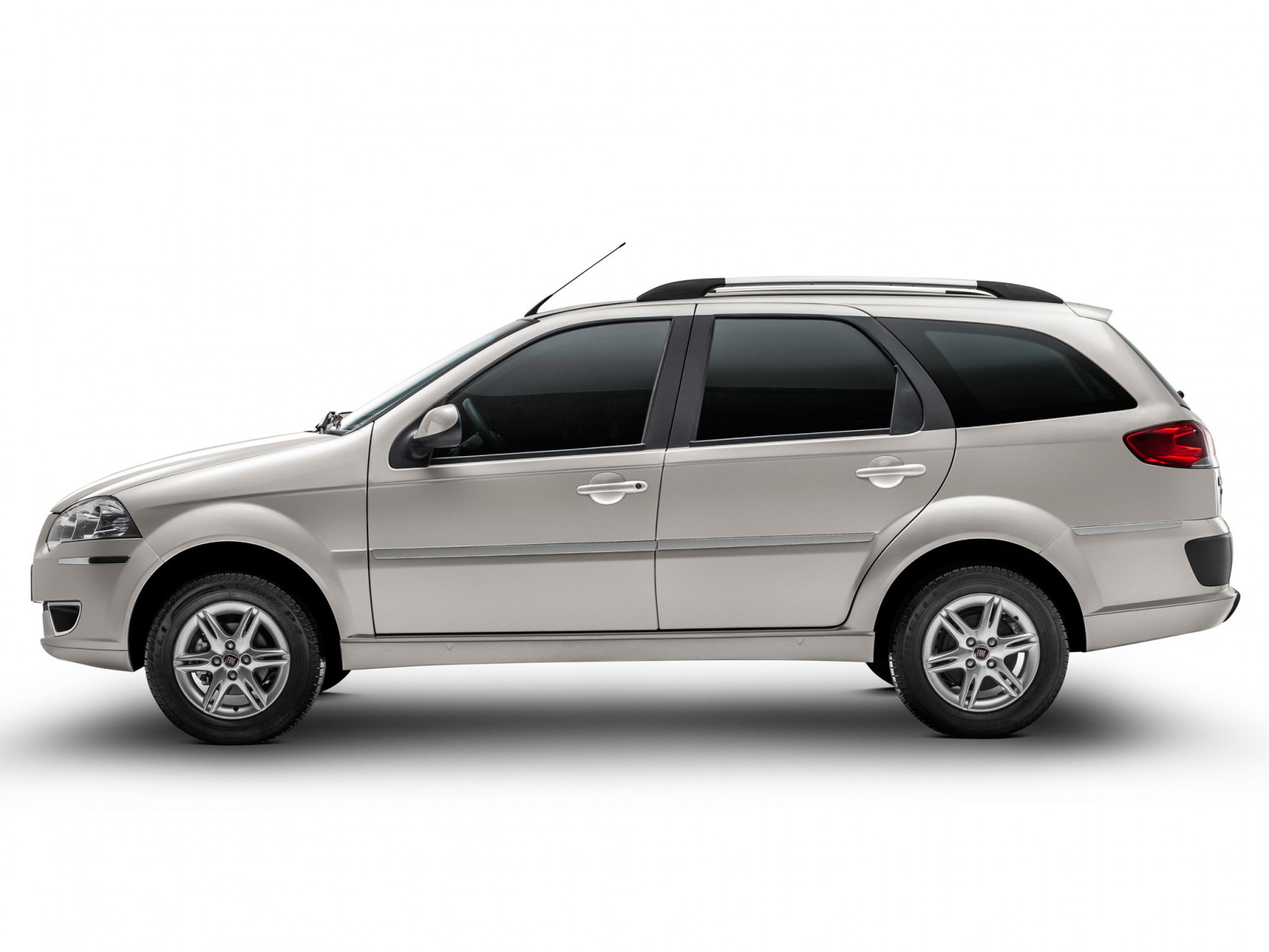 samochód, pojazd, PLACET, Netcarshow, Netcar, Obrazy samochodów, Zdjęcie samochodu, 2014 r, Weekend Palio, Pojazd lądowy, Samochody zewnętrzne, Producent samochodów, zderzak, Samochód kompaktowy, Crossover suv, Sportowy pojazd użytkowy, Kompaktowy sportowy pojazd użytkowy, Supermini, Mini sportowy pojazd użytkowy