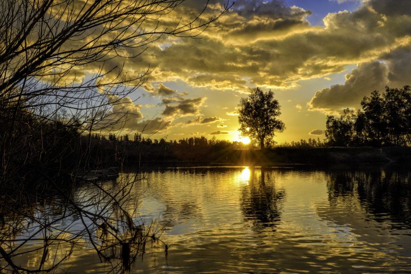 reflexão,luz solar,Pôr do sol,lago,agua,natureza