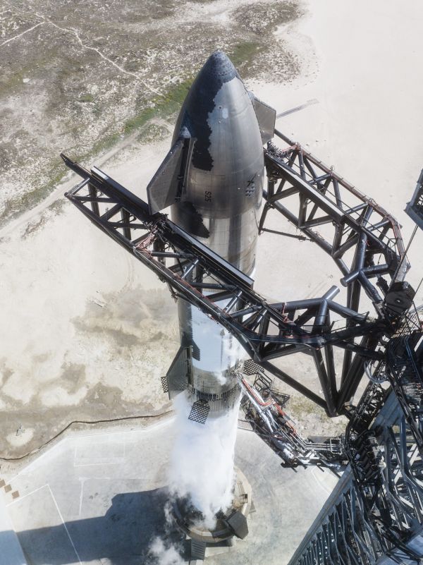 rocket,SpaceX