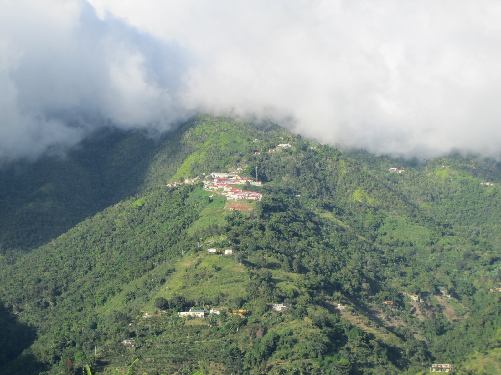 forest, hill, clouds, Alps, rainforest, plateau, ridge, mountain, adventure, 4000x3000 px, atmospheric phenomenon, atmosphere of earth, mountainous landforms, landform, geographical feature, aerial photography, geological phenomenon, mountain range, hill station