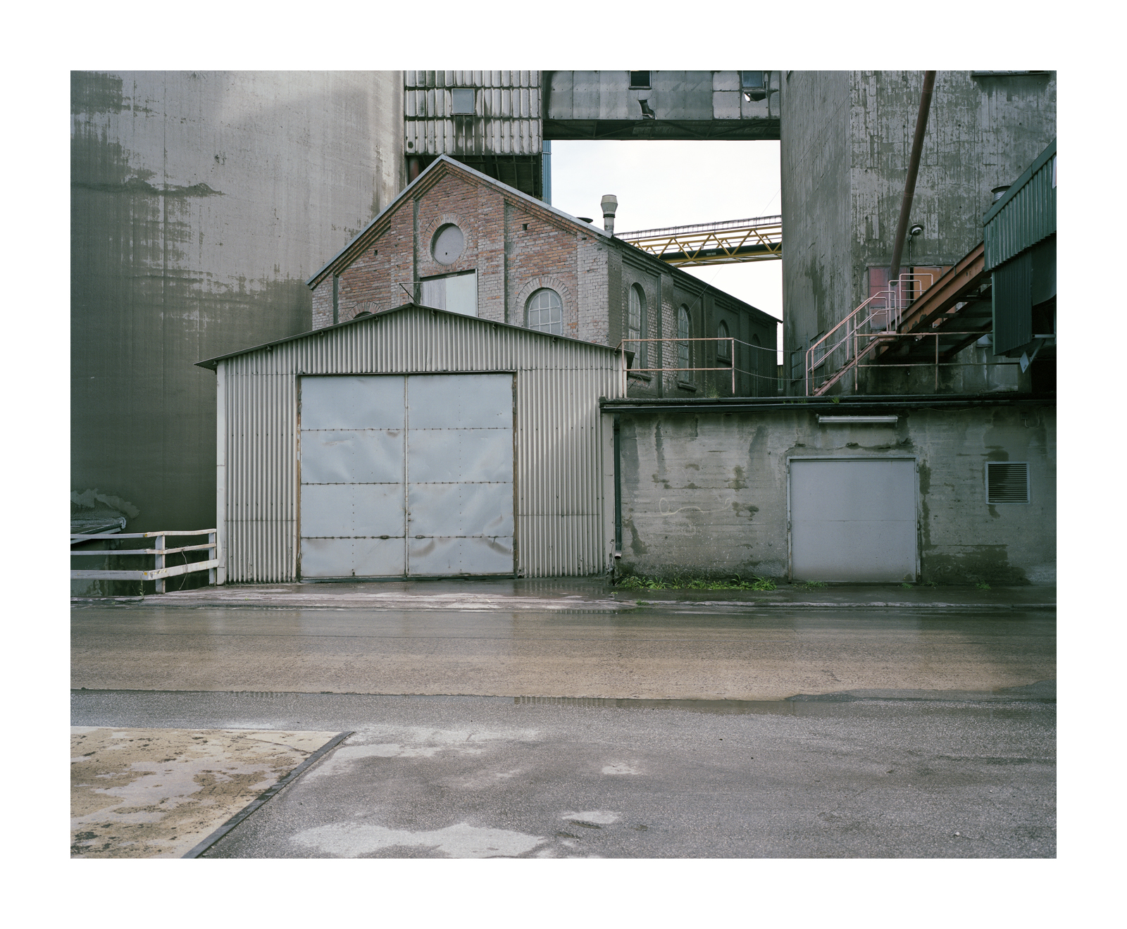 okno, architektura, budova, Dům, dveře, Švédsko, rozklad, úhel, kůlna, domů, film, Gotland, fasáda, 6x7, dálkoměr, 120, kodakportra160, obytný prostor, vlastnictví, mediumformat, 65mm, mamiya7ii, industrialfragments, Slite, Průmyslová morfologie