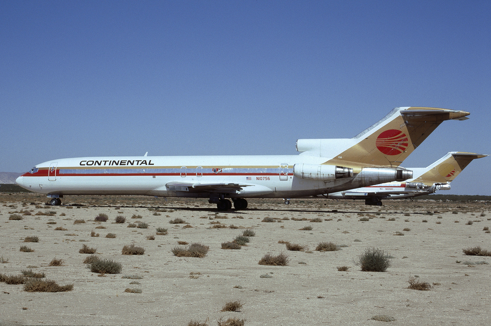 vozidlo, letoun, letadlo, Boeing, Boeing 777, Vzlétnout, Mojave, letadlo, letectví, křídlo, letecká linka, Atmosféra Země, letecká doprava, dopravní letoun linkový, proudová letadla, širokým trupem letadla, úzké tělo letadla, Boeing 767, Boneyard, trijet, McDonnell Douglas DC-10, markp51, aviationphotography, mhv, kmhv, markpiacentini, continentalairlines, b727227, n10756, McDonnell Douglas DC-9, Boeing 727