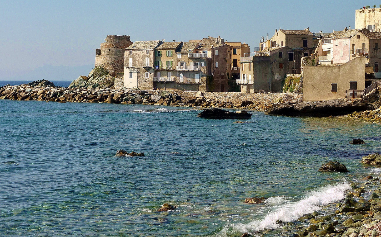 Schiff, Meer, Bucht, Wasser, Ufer, Himmel, Tourismus, Dorf, Küste, Frankreich, Korsika, Reise, erforschen, Ozean, Hafen, Insel, Corse, Isola, Stute, Schiff, Mittelmeer, Frankreich, Reisen, Urlaub, Reisen, Roba66, Insel, Korsika, Korsika, Kai, Vorgebirge, Eer, coastal and oceanic landforms