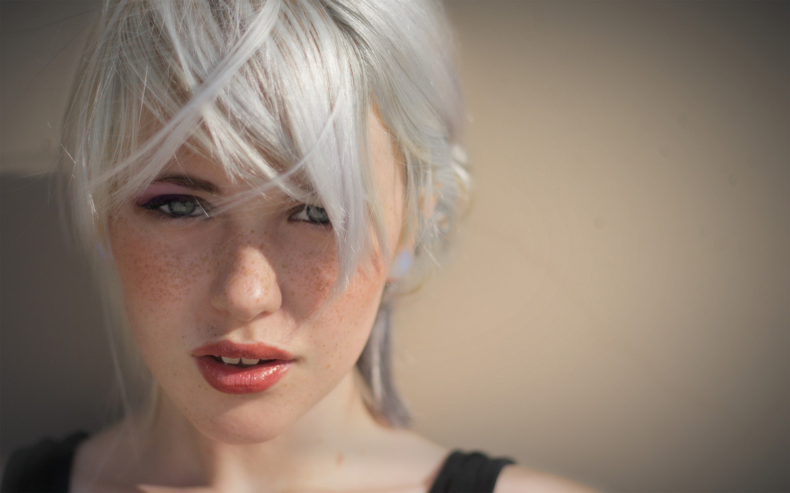 tvář, bílý, model, portrét, brýle, Pehy, móda, vlasy, pusa, nos, Osoba, kůže, Devon Jade, hlava, barva, dívka, krása, oko, žena, dáma, smysl, ret, blond, účes, 2560x1600 px, portrétní fotografie, hnědé vlasy, člověk barva vlasů, orgán, zblízka