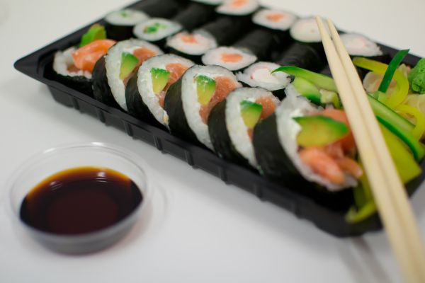 food,fish,vegetables,sushi,rice,meal