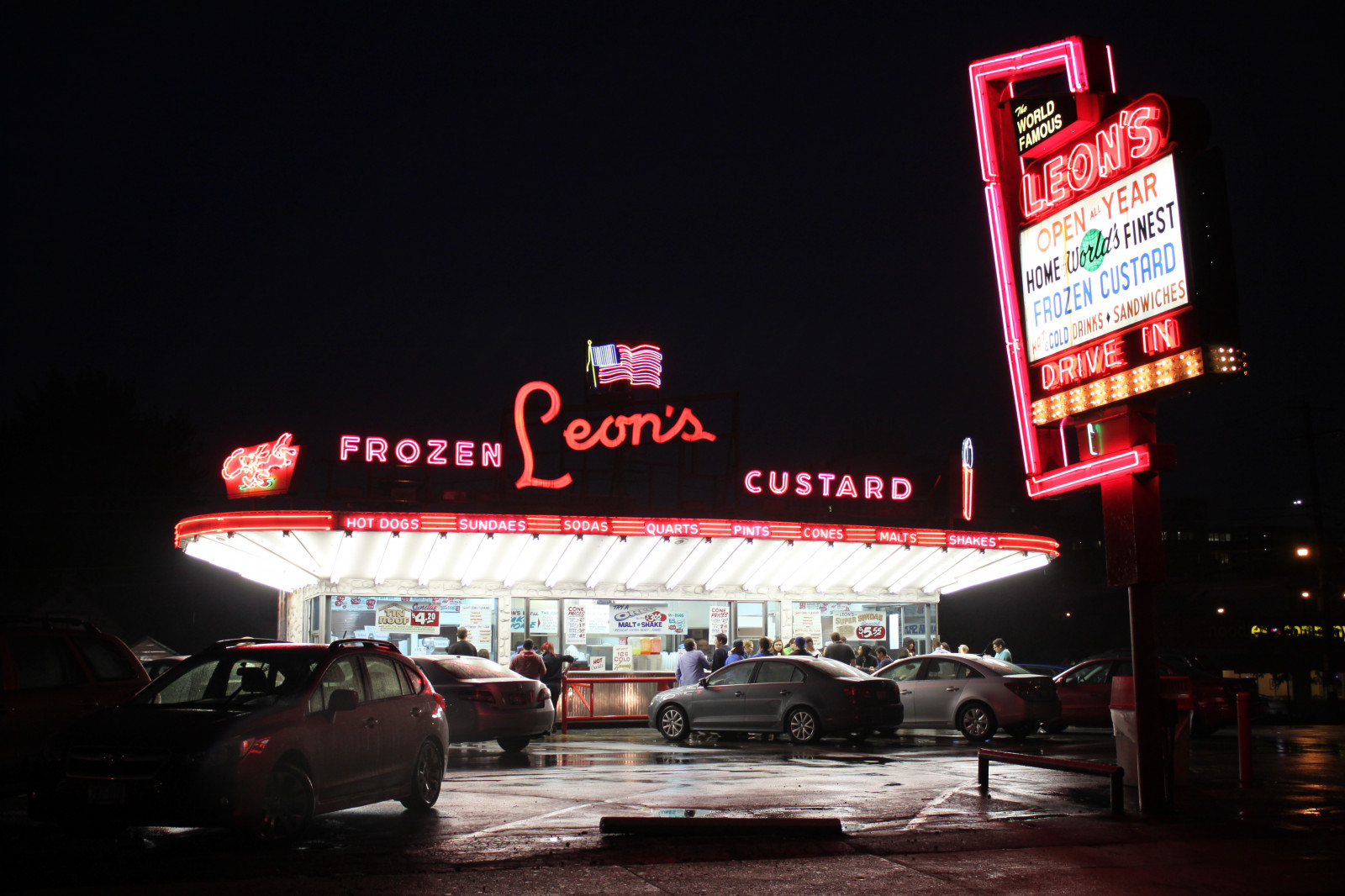 Wisconsin, notte, neon, drive-in, gelato, Milwaukee, insegna al neon, ciglio della strada, Frozencustard, Leoni