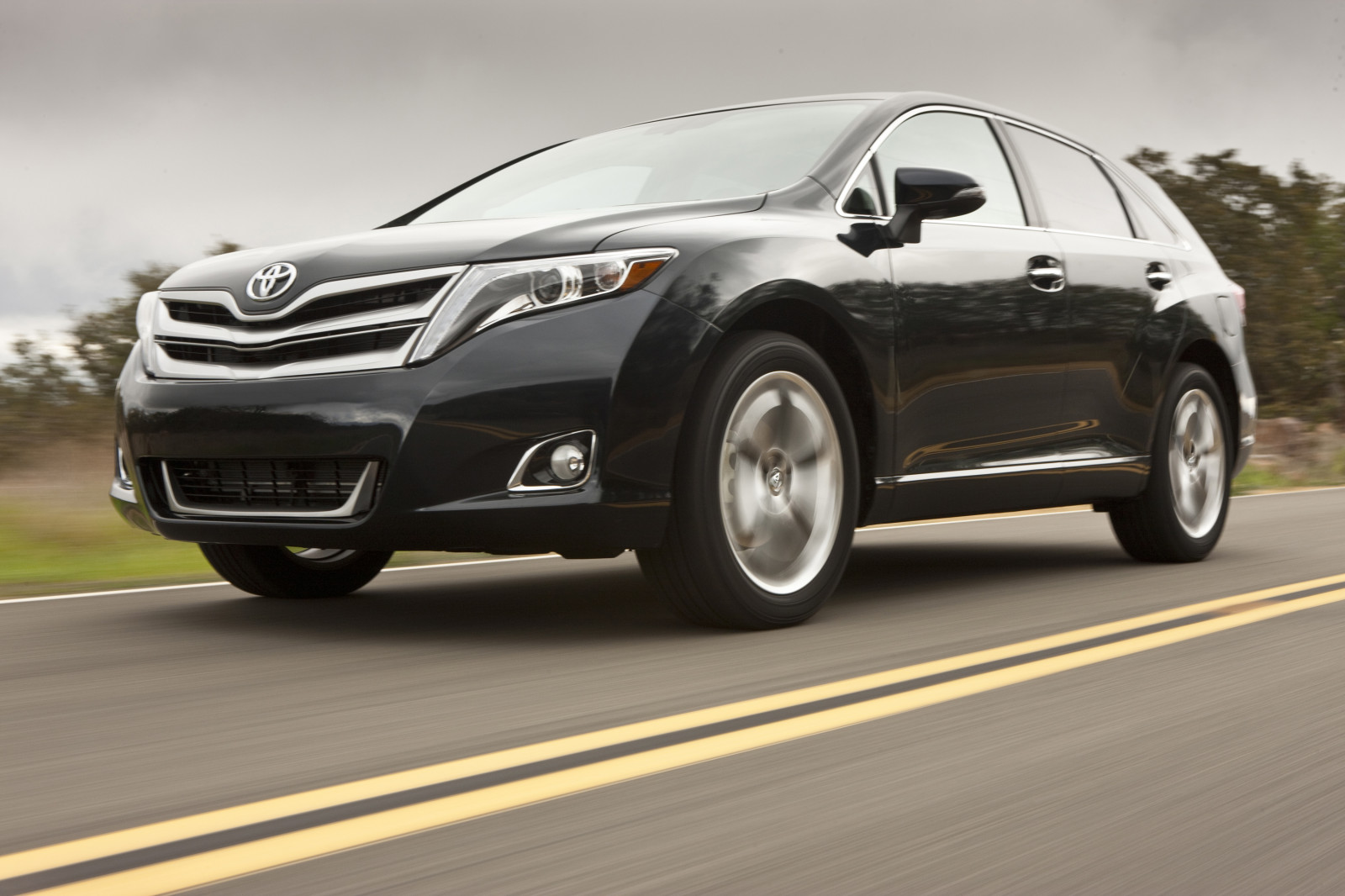 автомобиль, средство передвижения, Toyota, 2013, Седан, Toyota Venza, Сетевое шоу, Netcar, Автомобильные изображения, Фотография автомобиля, колесо, Venza, Наземный транспорт, Автомобильный экстерьер, Марка автомобиля, Кроссовер внедорожник, Спортивный внедорожник