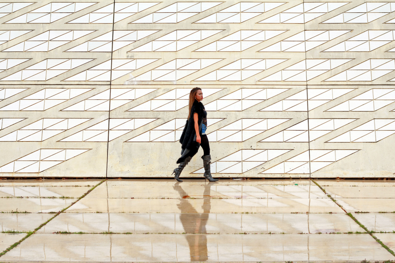 lidé, Černá, černobílý, model, portrét, město, ulice, městský, odraz, stěna, moderní, vzor, Kánon, móda, čáry, Evropa, chůze, struktura, aréna, horní, Europa, Bella, barva, Krásná, 50mm, cestovat, Procházka, dosti, dívka, krása, žena, mujer, sexy, chica, guapa, ciudad, Reflejo, lineas, patro, podlaha, dno, střecha, čára, chodník, Na výšku, smyslný, calle, gente, monocromo, latina, viajar, složení, urbano, geometria, Composicion, patron, moderno, Zaragoza, aragon, andar, andando, geommetry, suelo, pavimento, pared, sportovní dějiště, podlaha