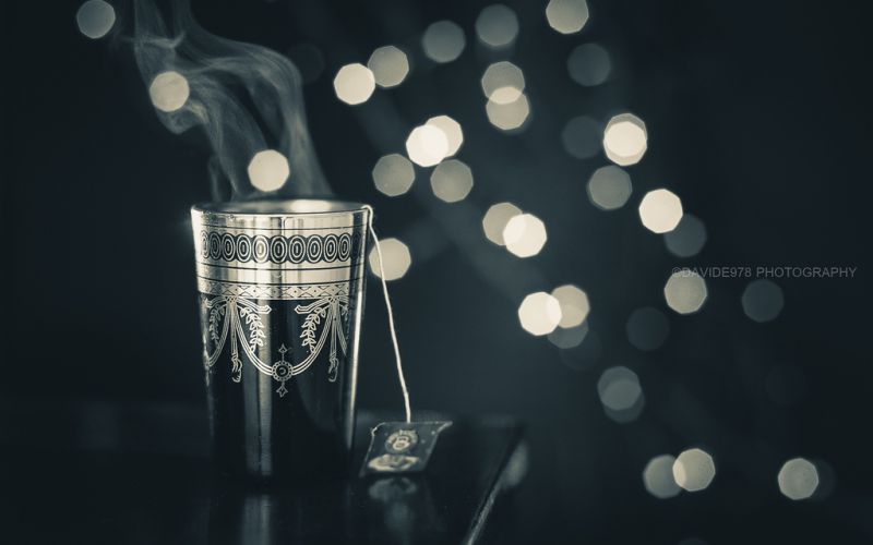 alb,negru,apă,fum,sticlă,masa