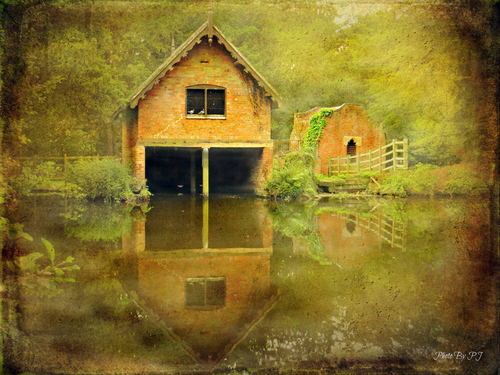 maleri, vindue, sø, væg, hus, struktur, sommer, juni, 2012, KUNST, efterår, mygearandme, refleksioner, bådehus, materiale, mygearandmepremium, mygearandmebronze, mygearandmesilver, thegalaxy, magicmomentsinyourlifelevel1, flickrstruereflection2, rememberthatmomentlevel1, rememberthatmomentlevel2, rememberthatmomentlevel4, rememberthatmomentlevel3, flickrstruereflectionlevel1, teksturer, Derbyshire, rememberthatmomentlevel5, rememberthatmomentlevel6, landdistrikt, Elvaston, elvastoncastle, elvastonpark, canonsx240hs