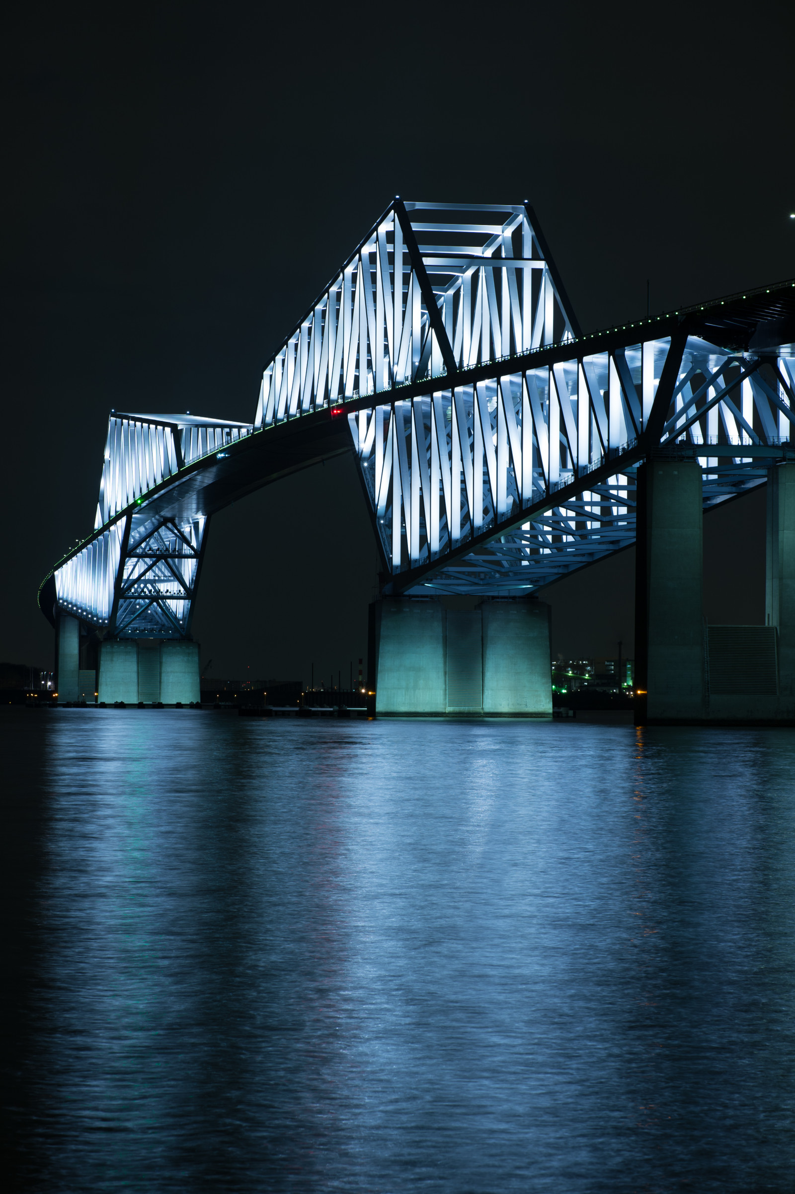 Japan, monokrom, bybilledet, nat, arkitektur, afspejling, symmetri, bro, Nikon, Tokyo, Jp, lys, NIKKOR, belyst, belysning, mørke, milepæl, tokyobay, tokyogatebridge, afs105mmf14eed, afsnikkor105mmf14eed, df