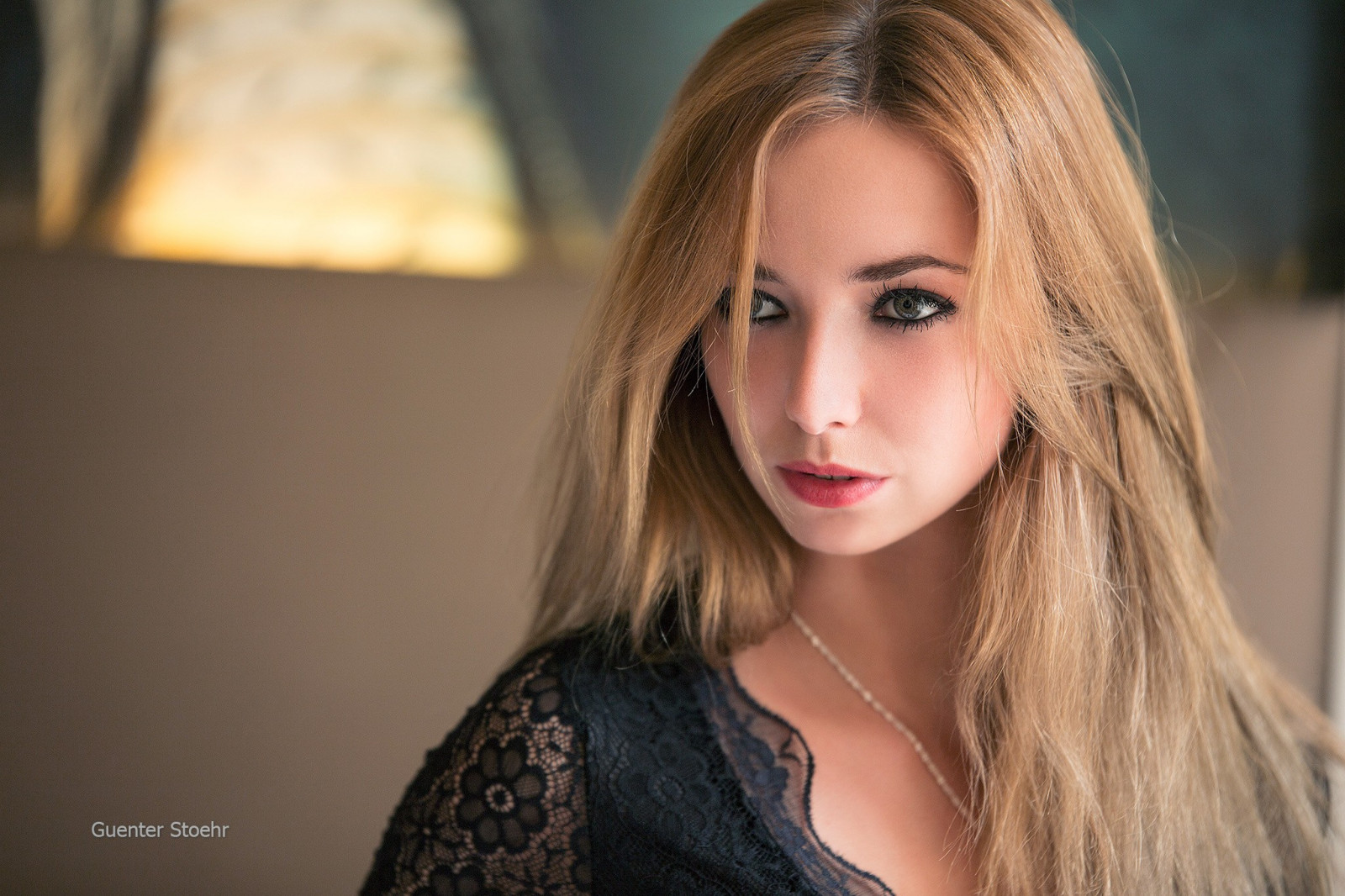 ใบหน้า, ผู้หญิง, โมเดล, แนวตั้ง, สีบลอนด์, ความลึกของสนาม, ดวงตา, ผมยาว, แว่นตา, อ้าปาก, แต่งหน้า, การถ่ายภาพ, แต่งตัว, ผู้หญิงในบ้าน, แฟชั่น, ผม, จมูก, Guenter Stoehr, คน, ผิวหนัง, หัว, นางแบบ, หญิงสาว, ความงาม, ตา, ผู้หญิง, ผู้หญิง, ริมฝีปาก, สีบลอนด์, ทรงผม, การถ่ายภาพบุคคล, การถ่ายภาพ, ผมสีน้ำตาล, อวัยวะ