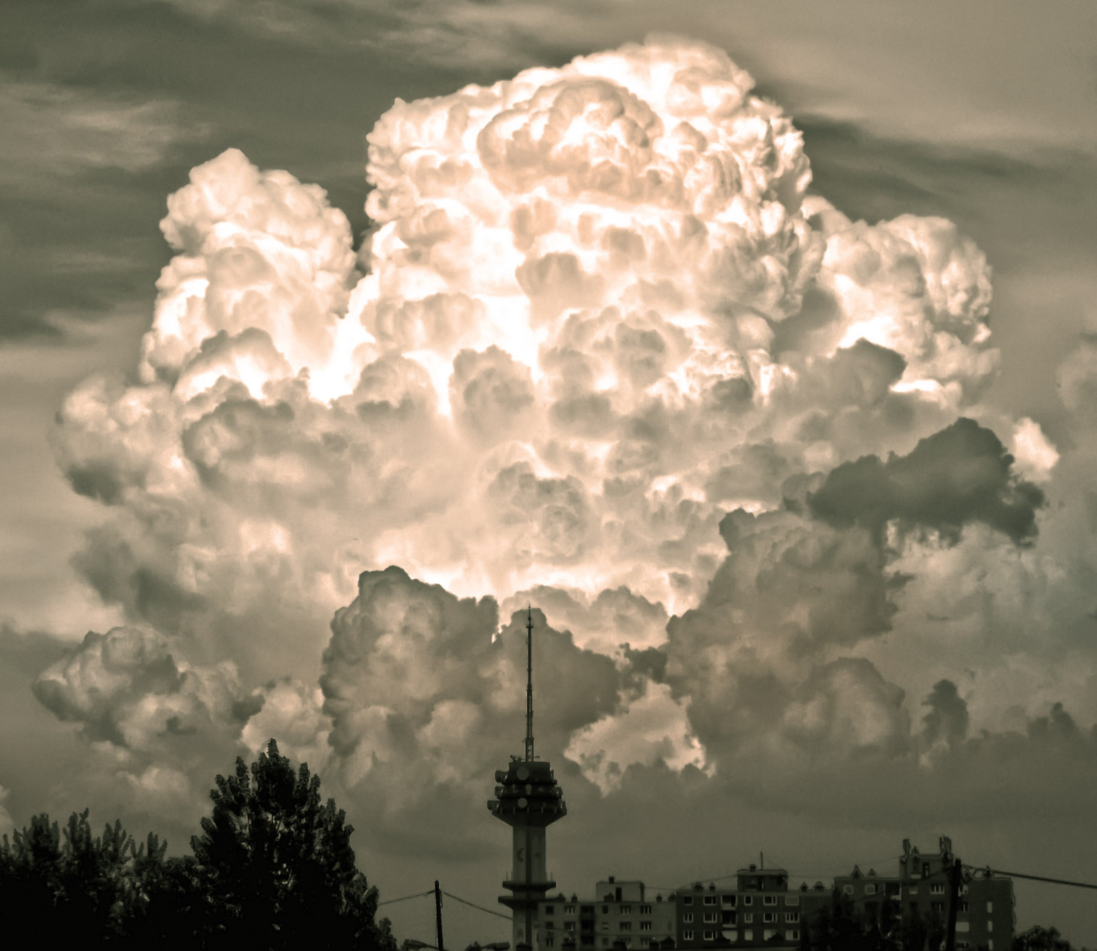 mrak, bouřka, počasí, mraky, Maďarsko, panel, Torony, felh, Szeged, Vihar, MAGYARORSZAG, felh k, lak telep, id j r s, r kus, kockah z